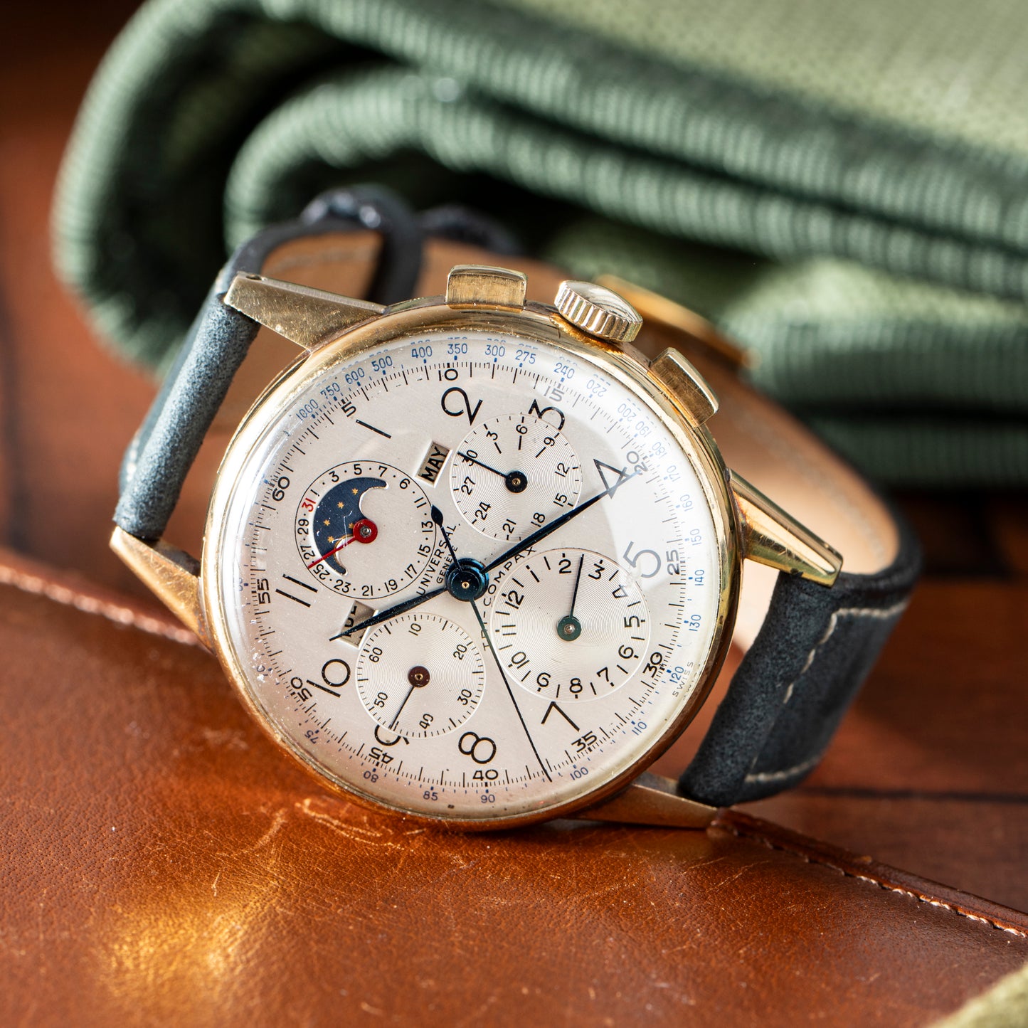 Universal Geneve Tri-Compax