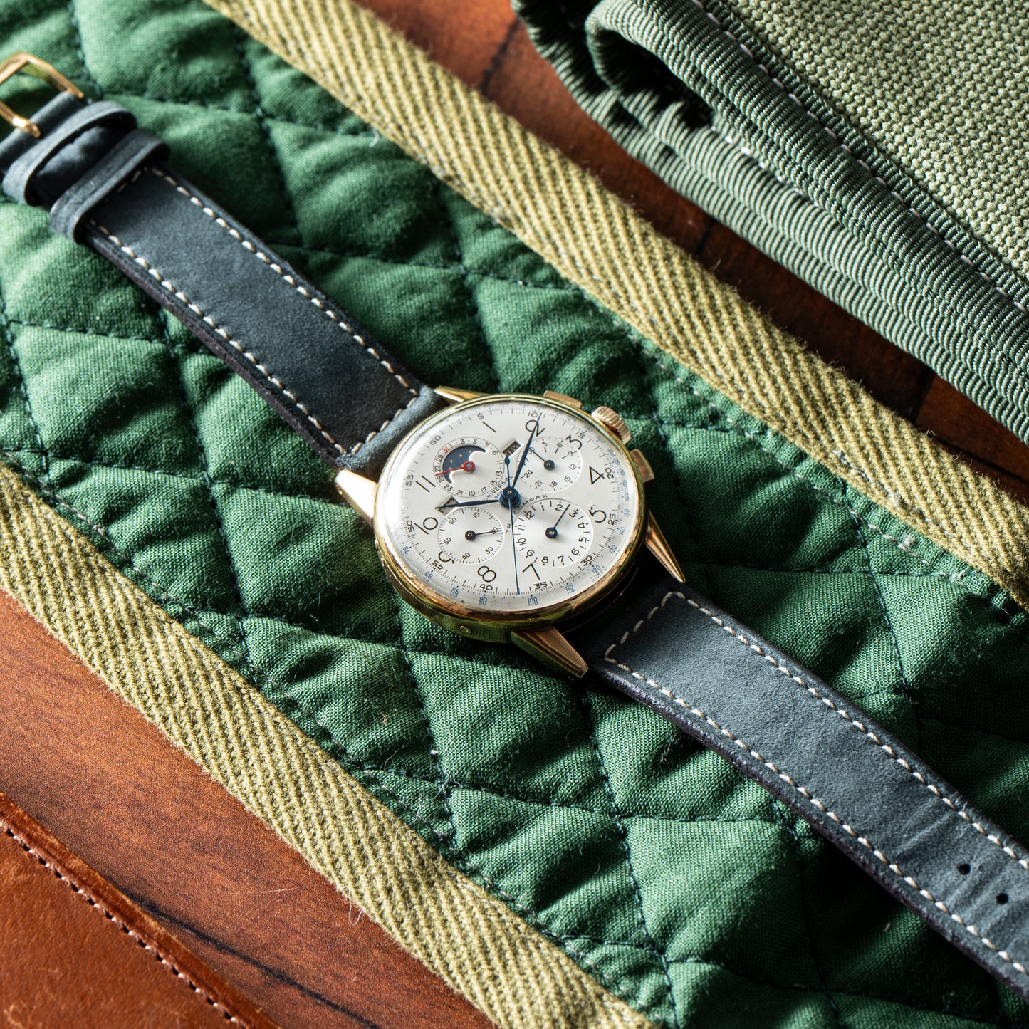 Universal Geneve Tri-Compax