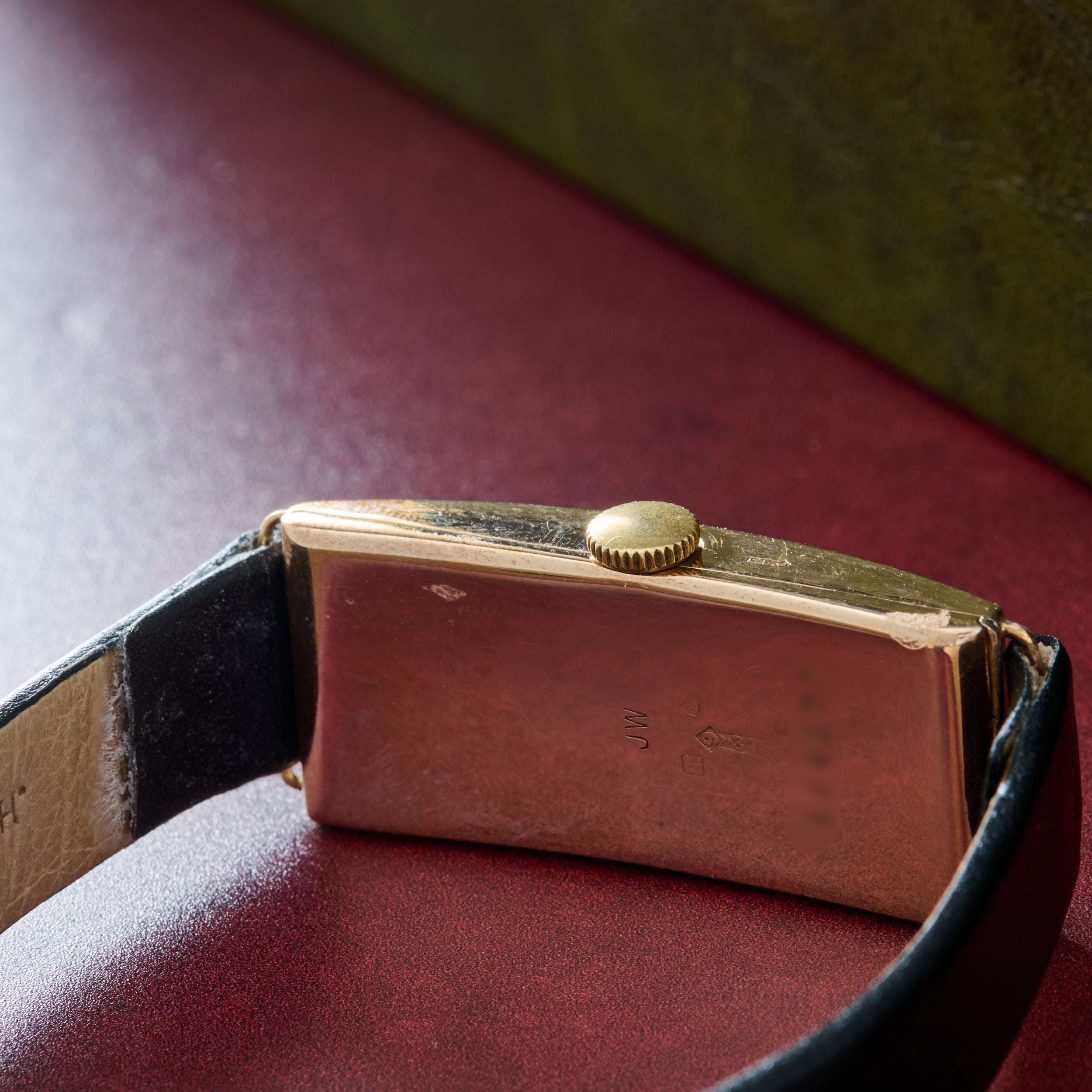 Mappin & Webb Tank 'Cintrée' – Analog:Shift