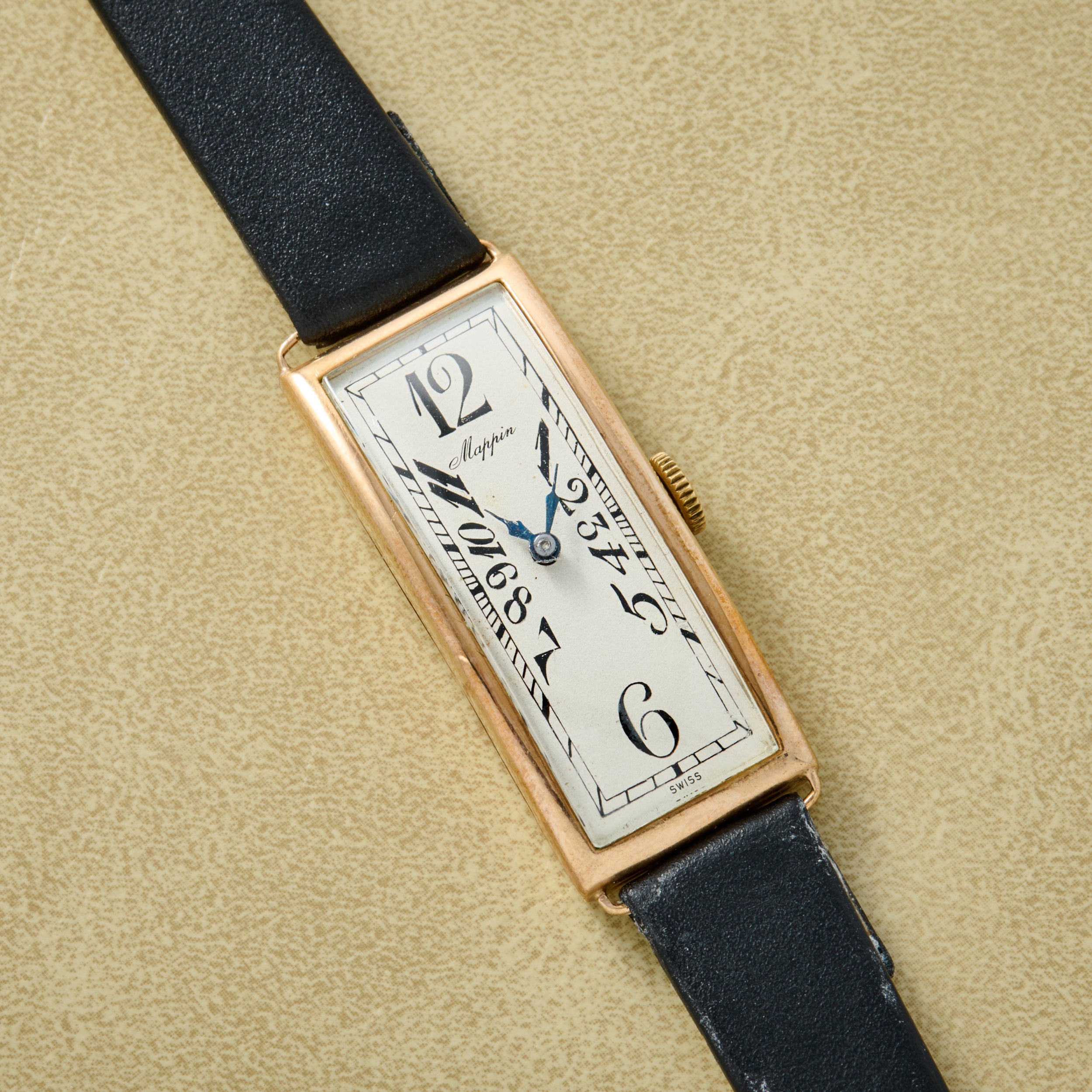 Mappin & Webb Tank 'Cintrée' – Analog:Shift