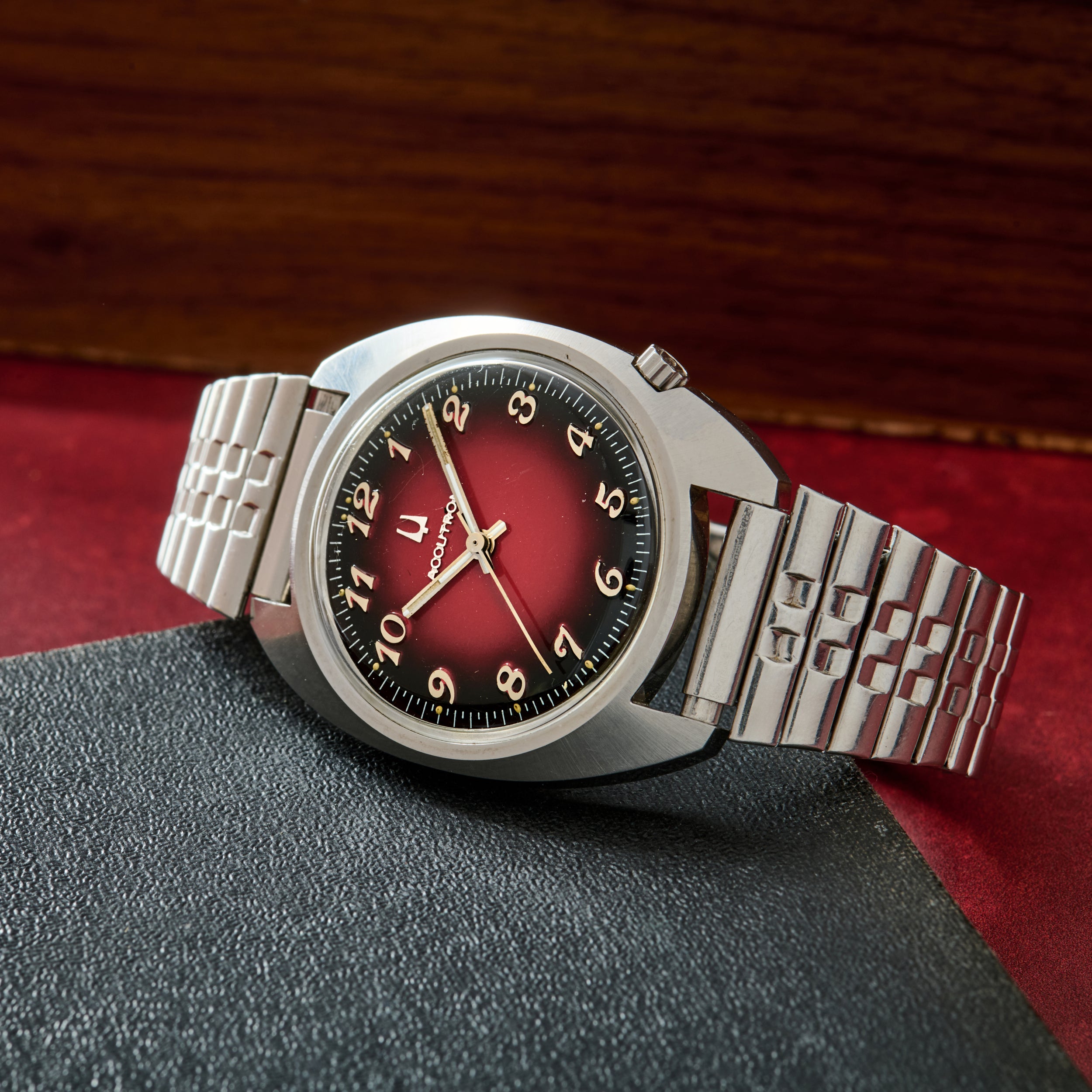 BULOVA ACCUTRON 不動品C85106アンティーク腕時計ジャンク Bulova Accutron 'Breguet' Red Fumé – Analog:Shift
