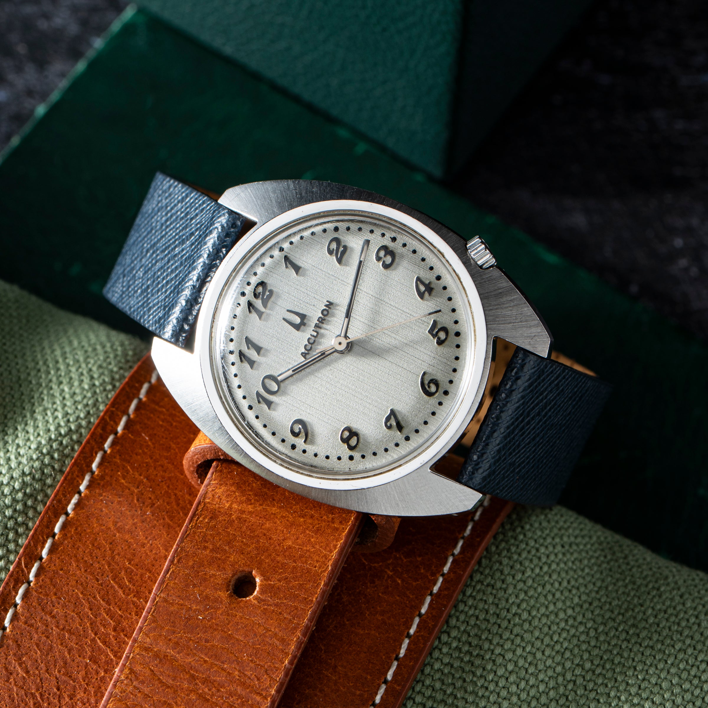 BULOVA ACCUTRON 不動品C85106アンティーク腕時計ジャンク Bulova Accutron 'Breguet' Stainless Steel Dress Watch – Analog:Shift