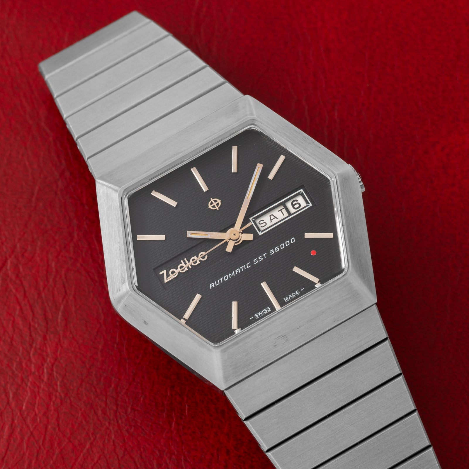 Zodiac Automatic SST 36000 'Red Point'