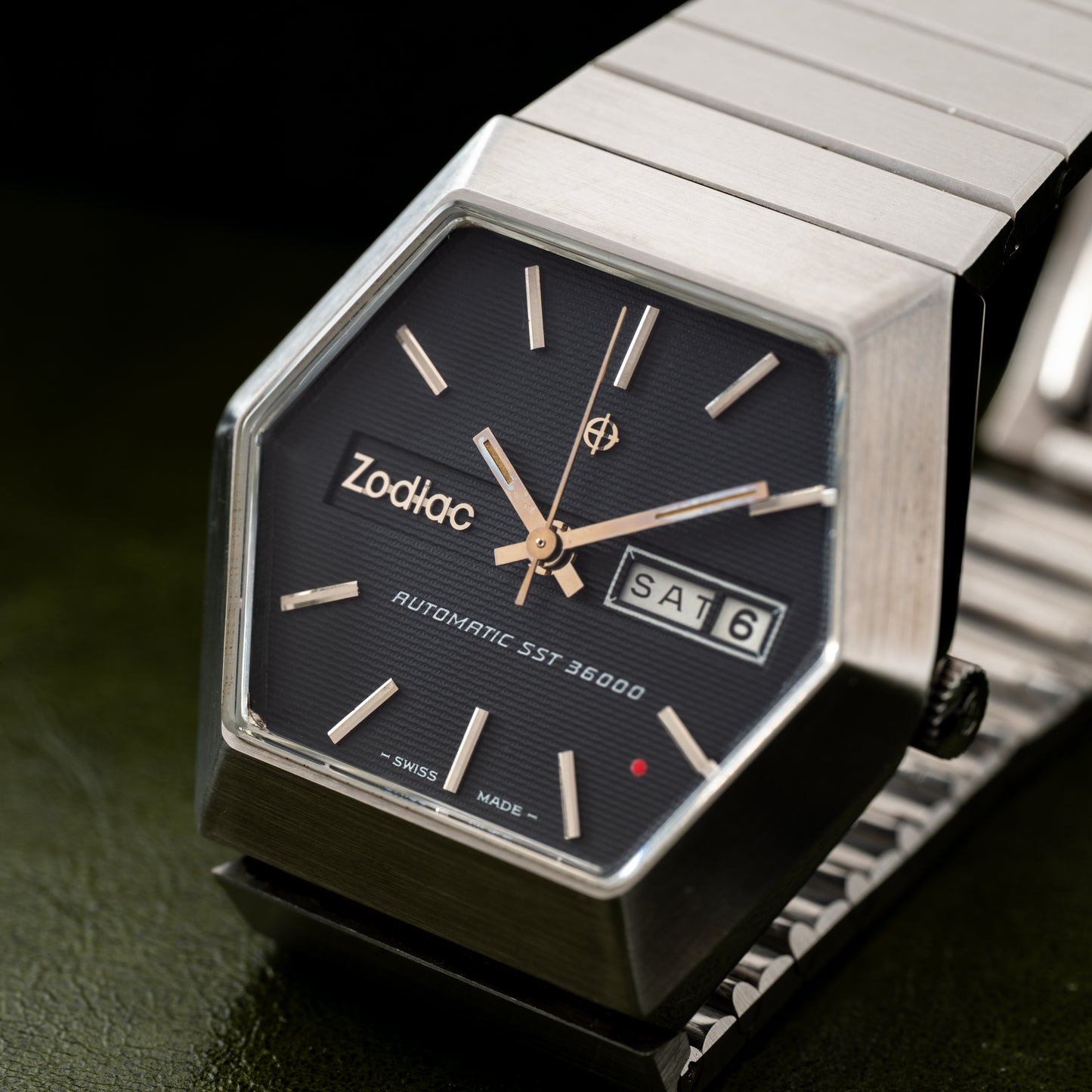 Zodiac Automatic SST 36000 'Red Point'