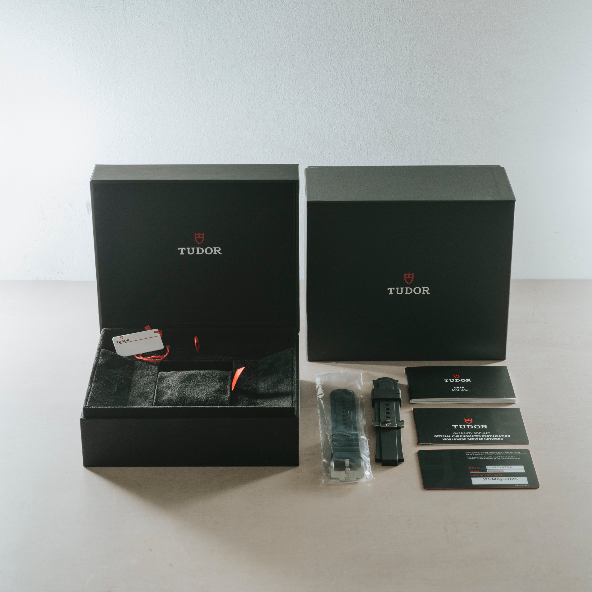 Tudor Pelagos Ultra – Analog:Shift