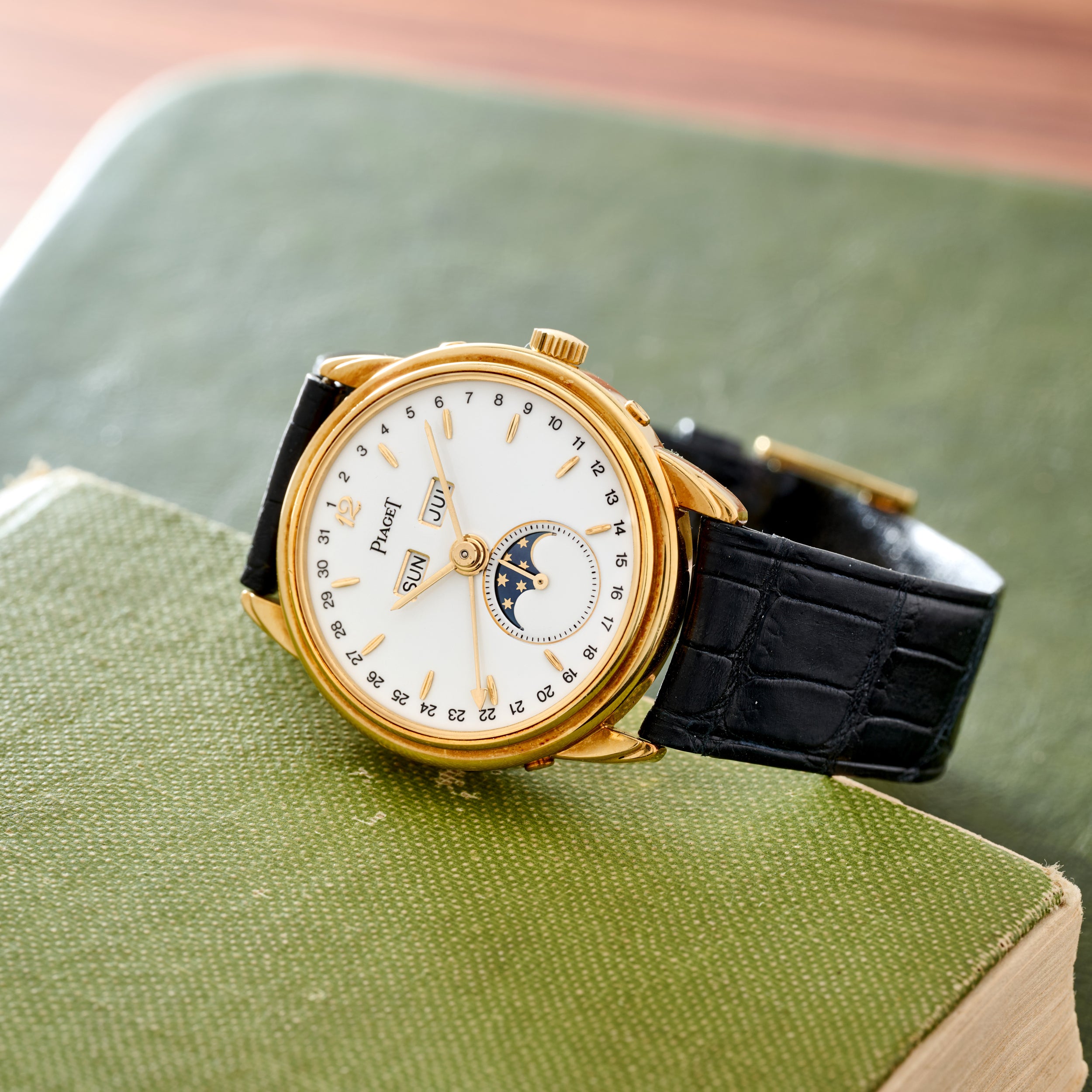 月見 Piaget Calendar Moonphase Porcelain Limited Edition – Analog:Shift