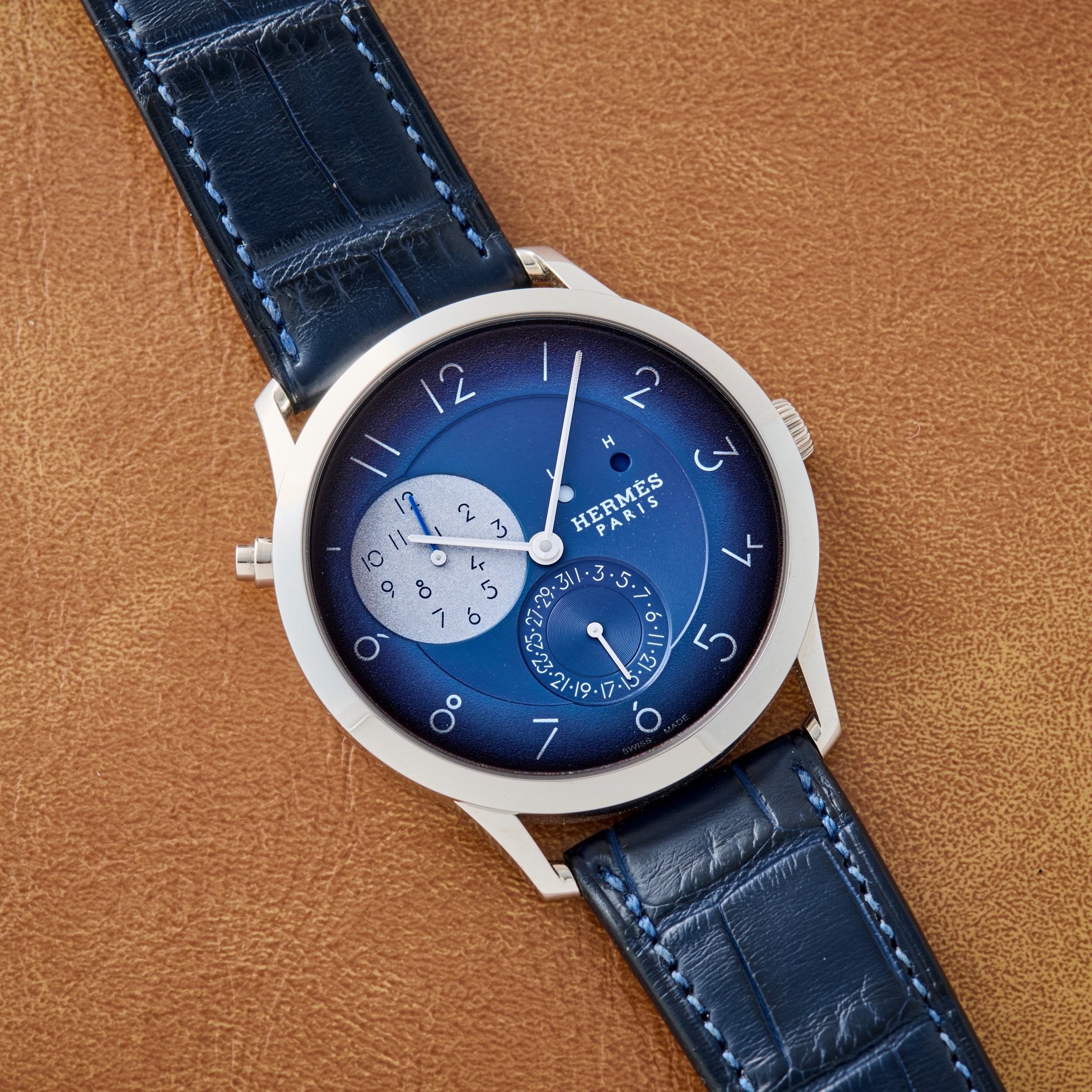 Hermès Slim D'Hermès GMT for HODINKEE – Analog:Shift
