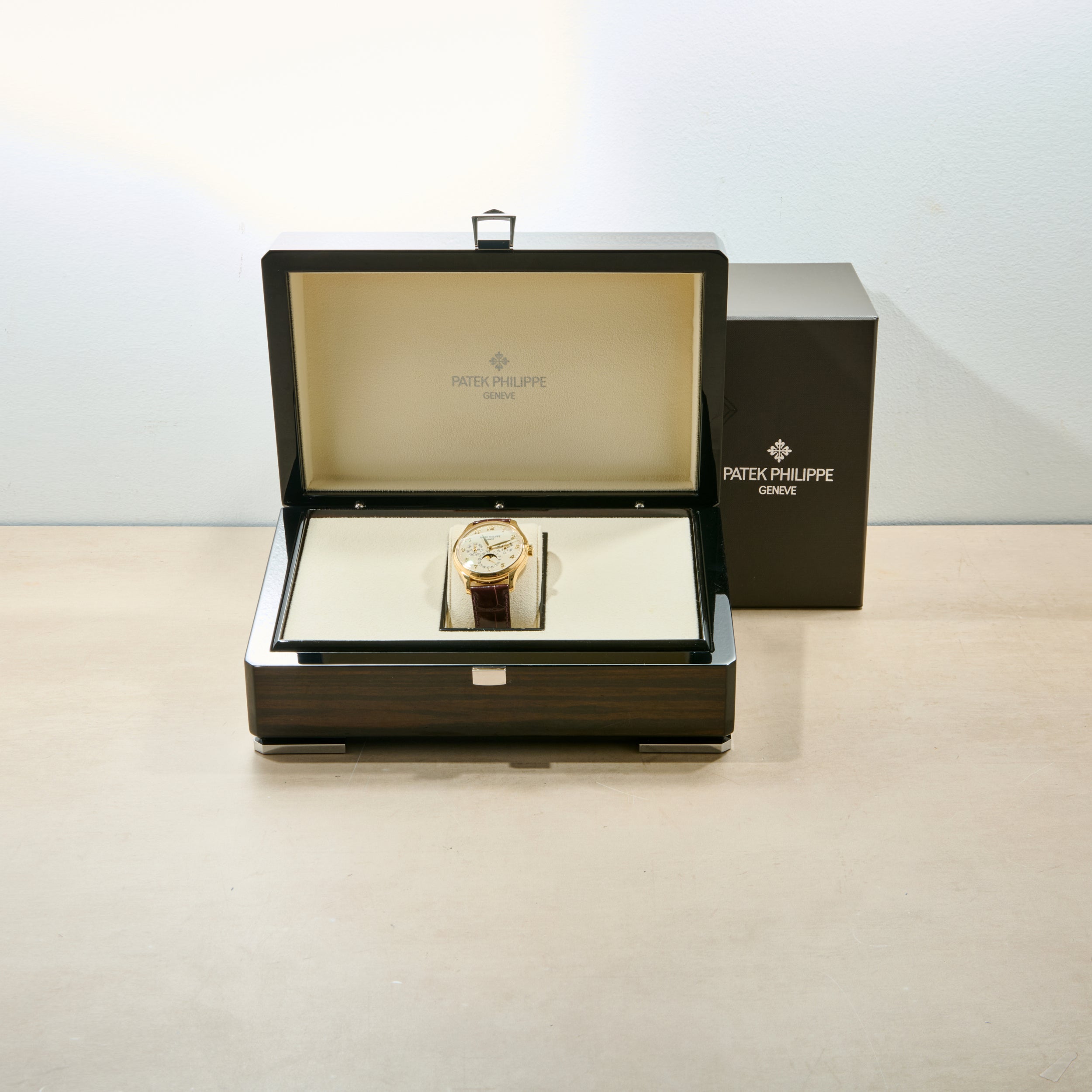 Patek Philippe Perpetual Calendar – Analog:Shift