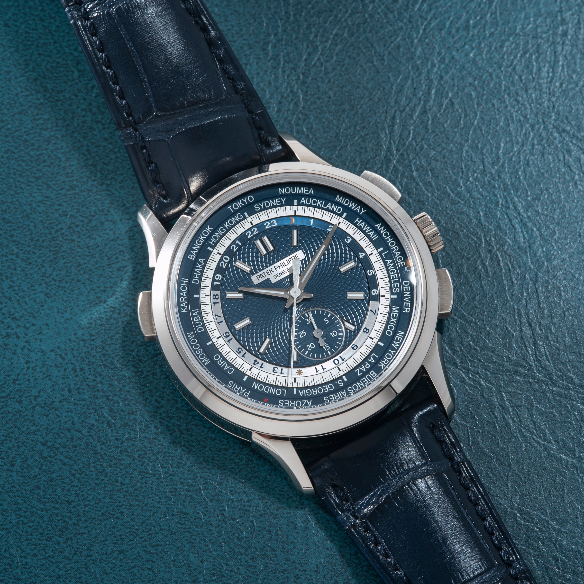 Patek Philippe World Time Chronograph – Analog:Shift