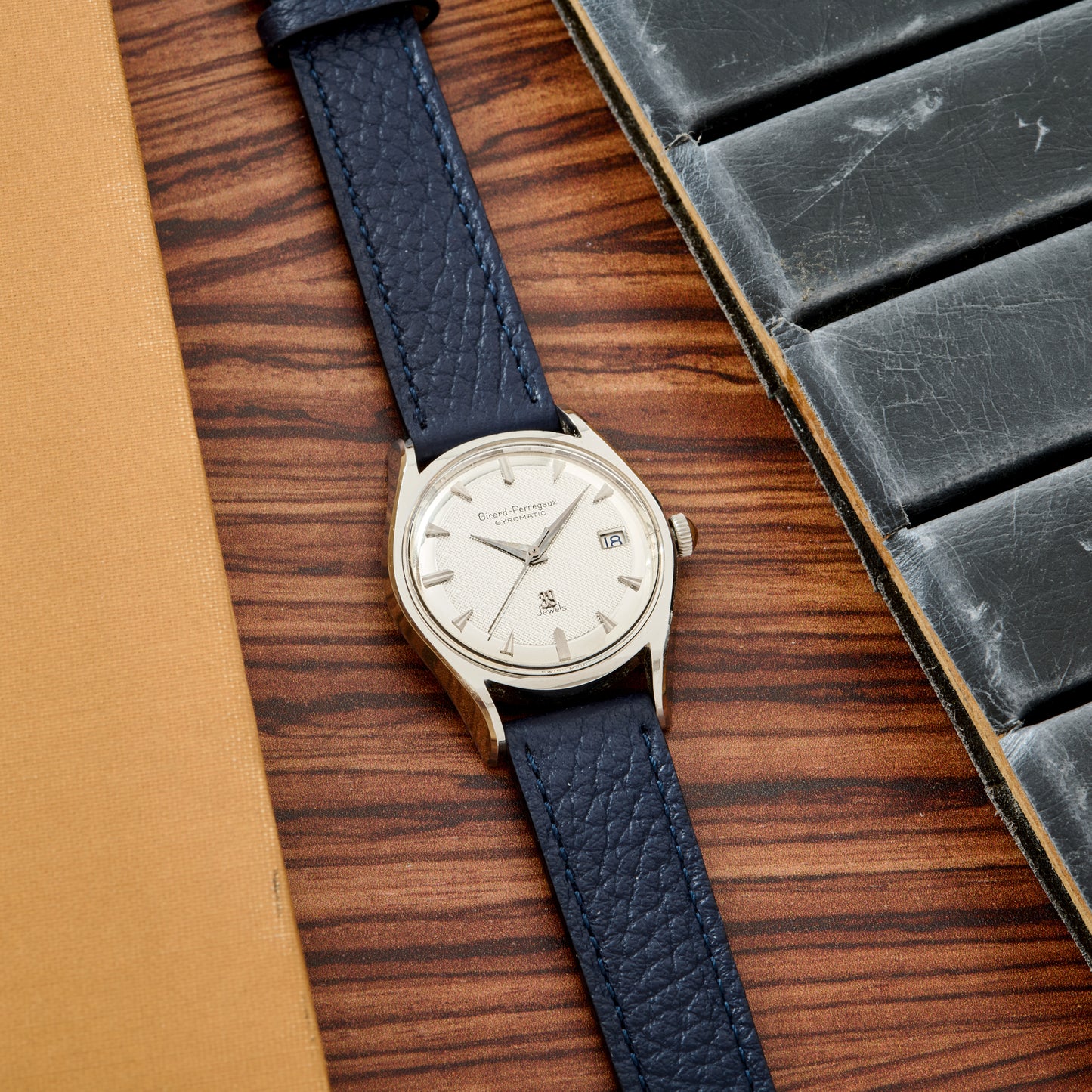 Girard-Perregaux Gyromatic 'Silver Plaid'