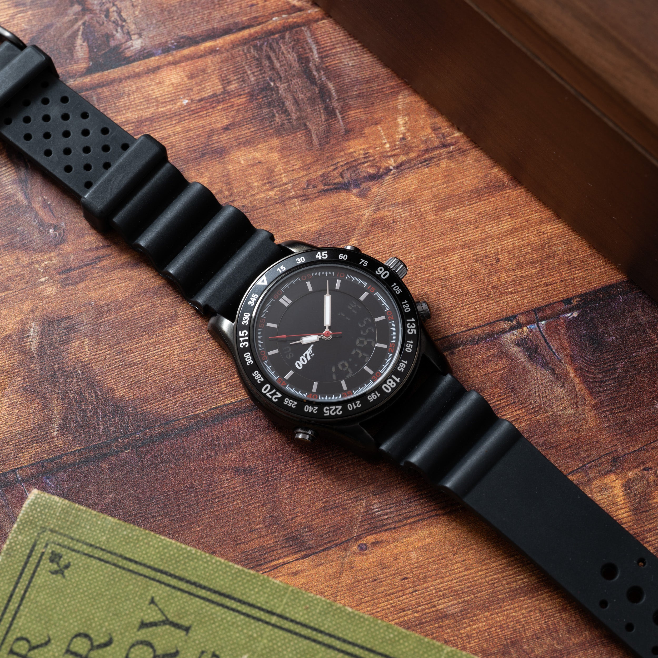Fossil James Bond Limited Edition Set 'NOS' – Analog:Shift