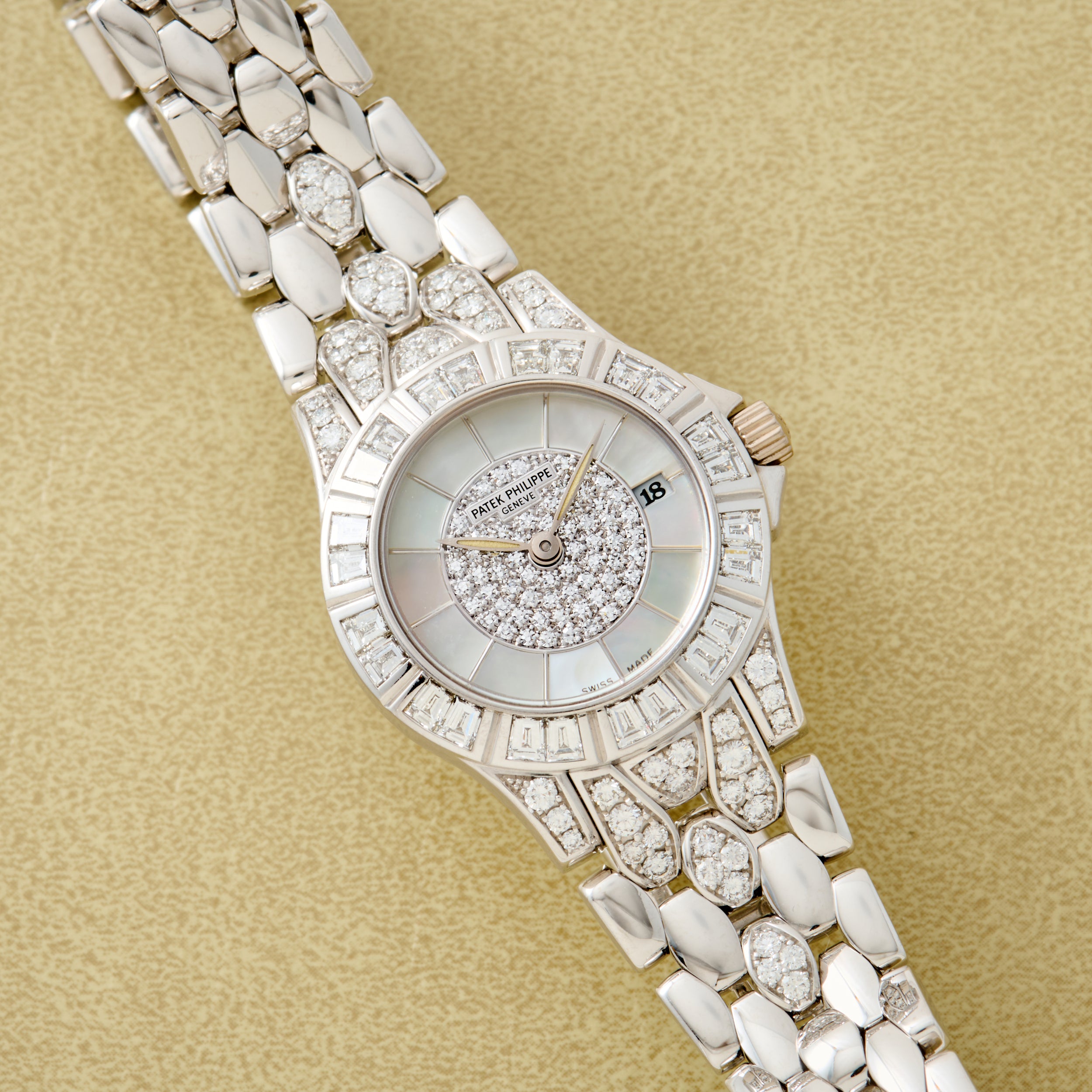 Patek Philippe Neptune 'MOP' – Analog:Shift