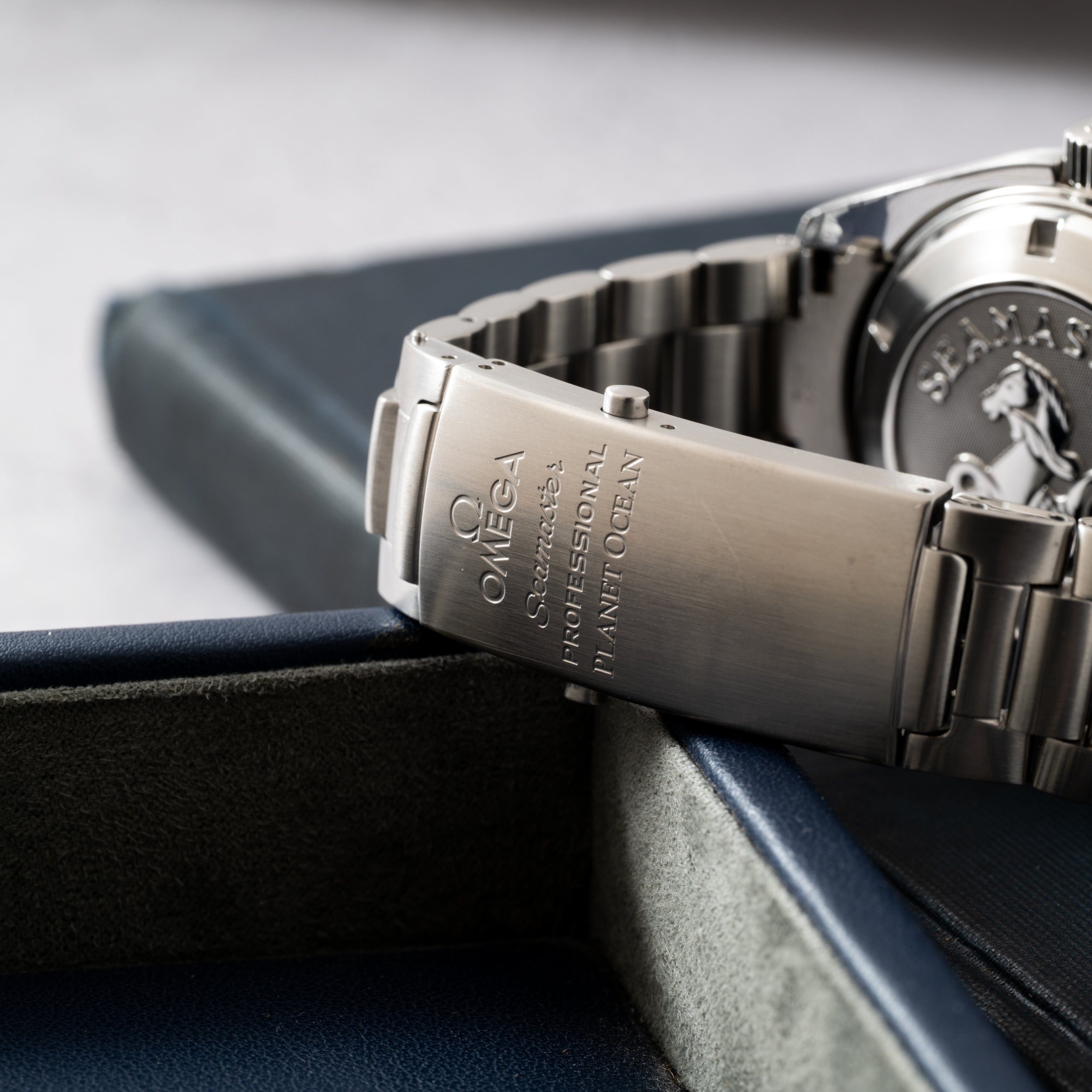 Omega Seamaster Planet Ocean 600M 'Quantum of Solace' – Analog:Shift