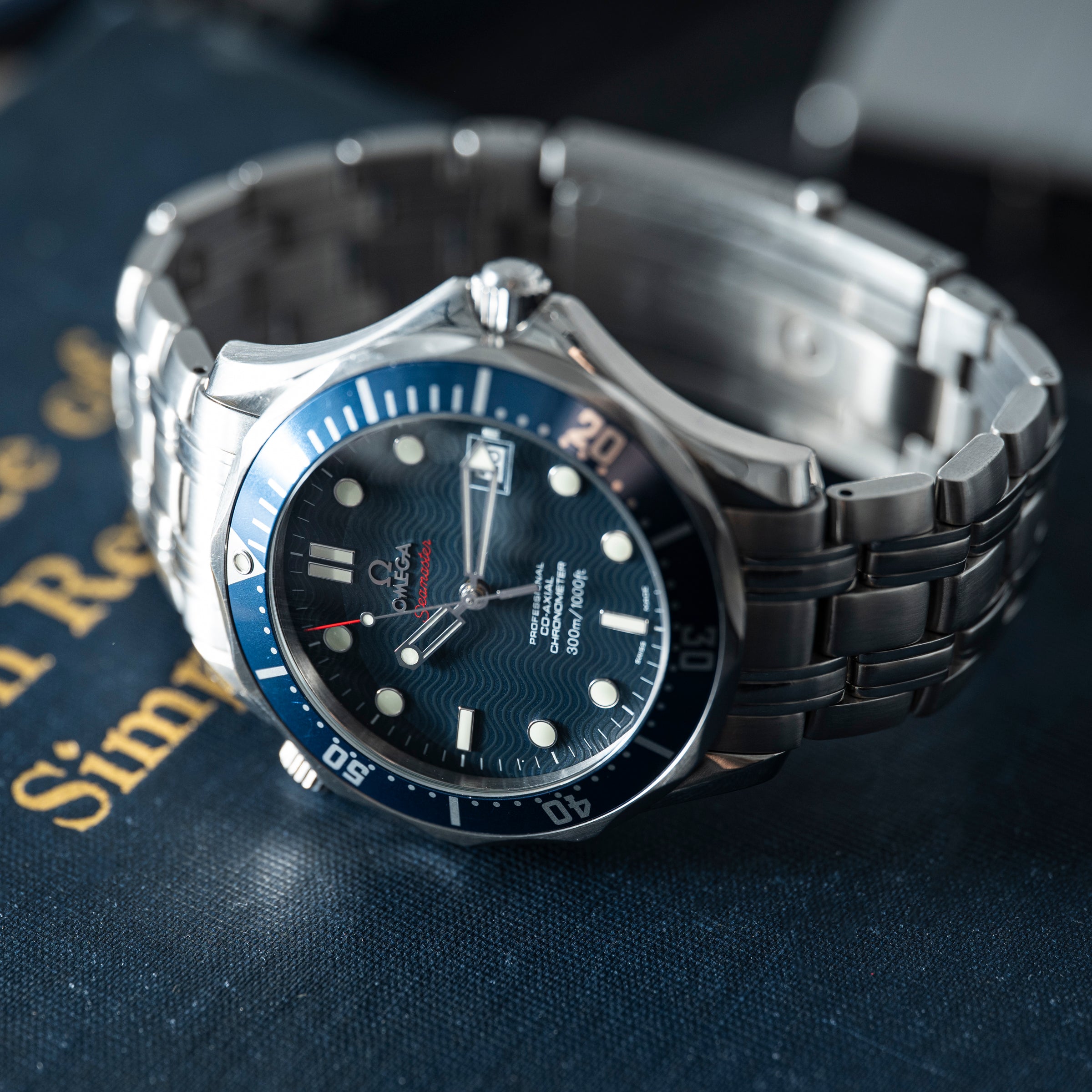 Omega Seamaster 300 Professional Co-Axial 'Casino Royale' – Analog