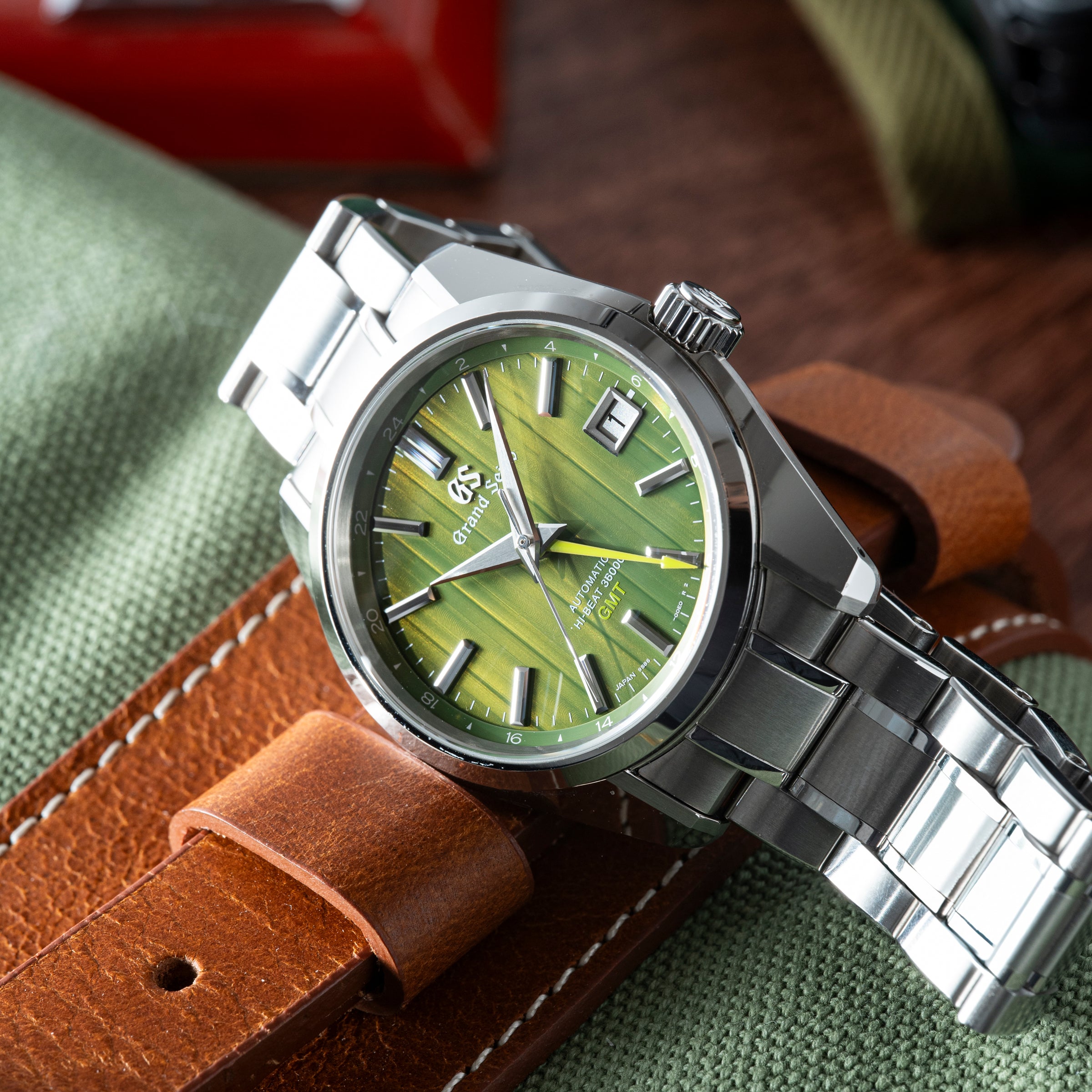 Grand Seiko U.S. Special Edition GMT 'Urban Bamboo' – Analog:Shift