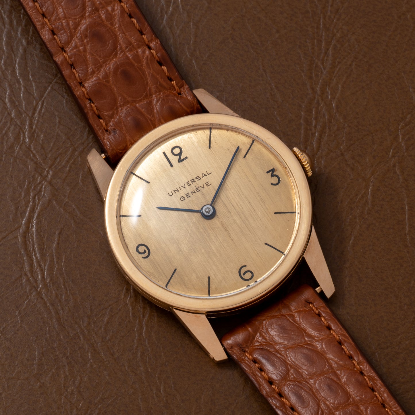 Universal Genève French Market 'Jules Person Case' Dress Watch