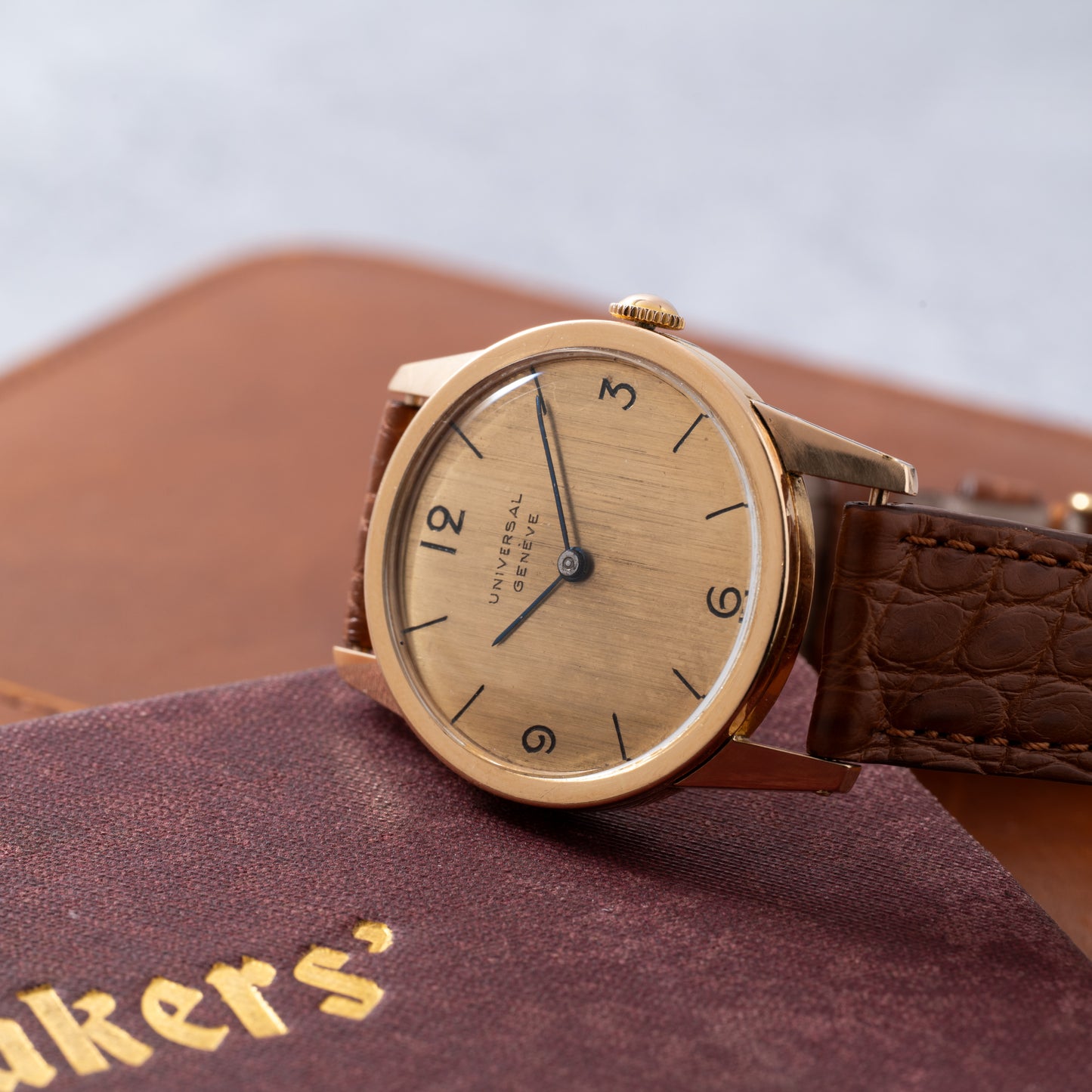 Universal Genève French Market 'Jules Person Case' Dress Watch