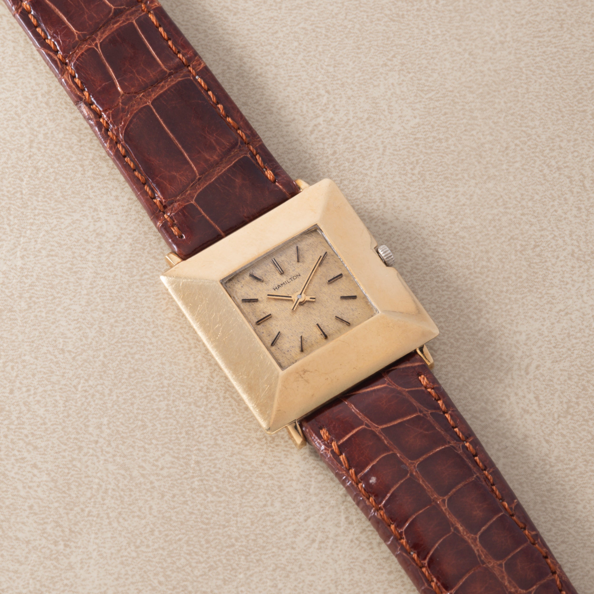 Hamilton Thinline 'Pyramid Case'