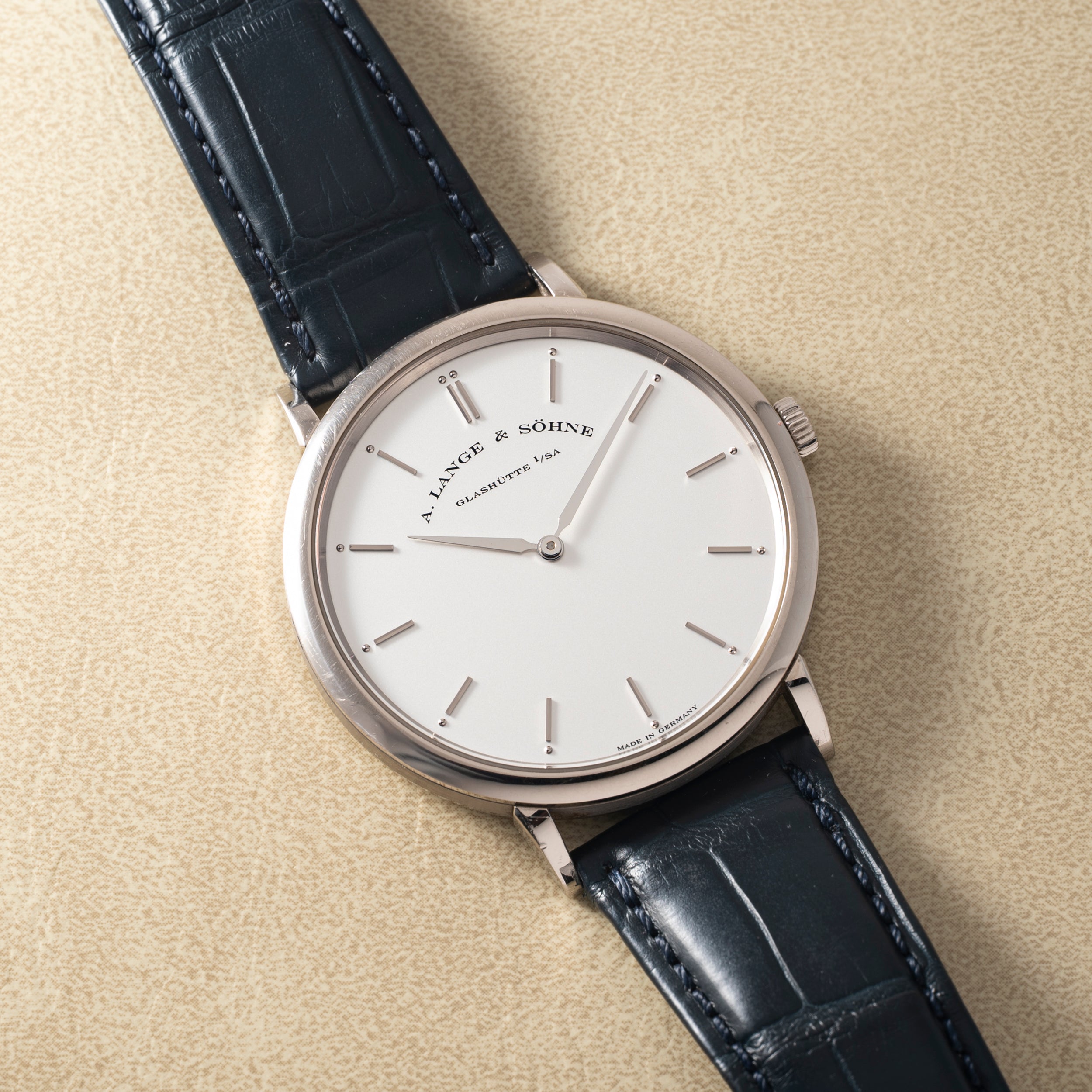 A. Lange & Söhne Saxonia Thin – Analog:Shift