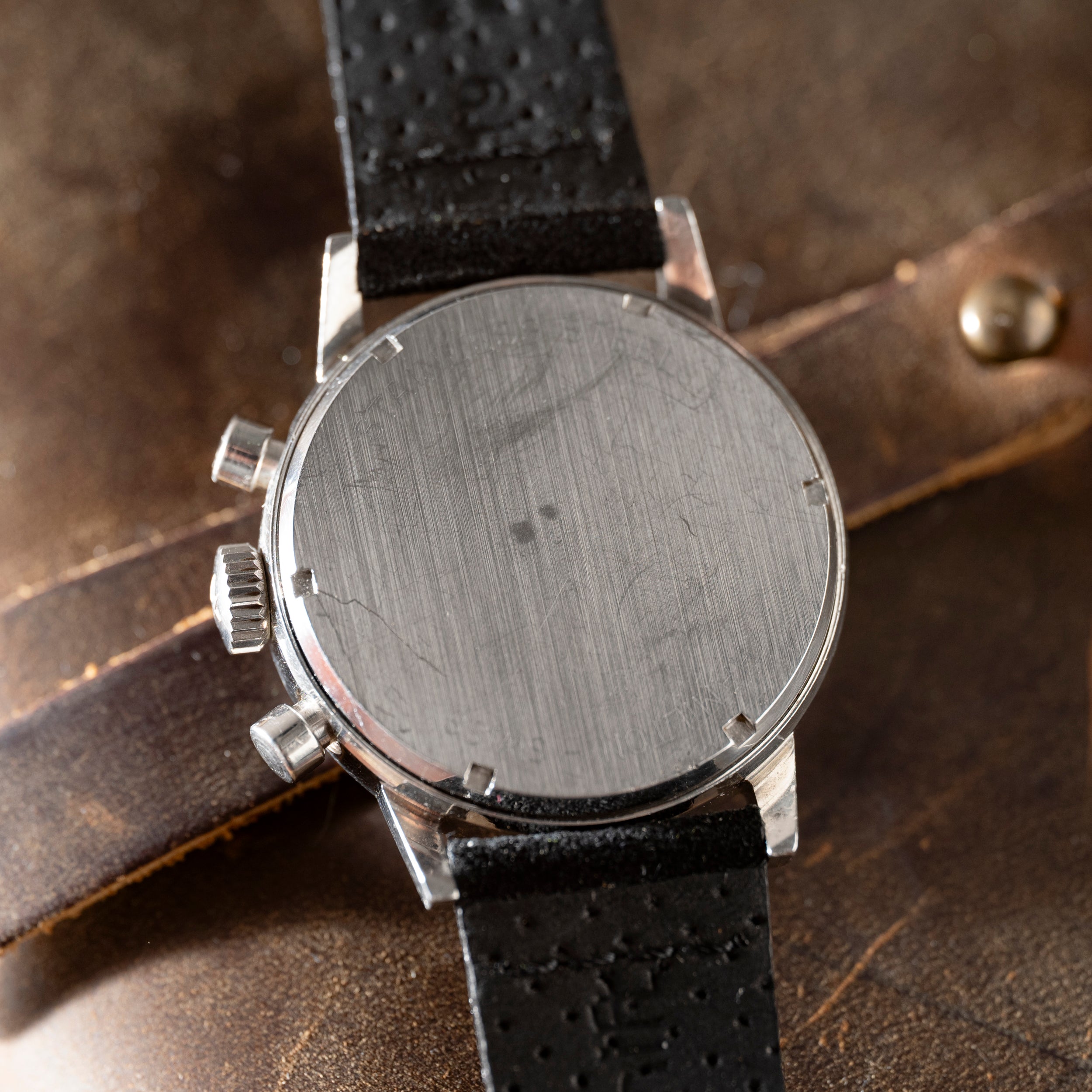 Hamilton Reverse Panda Chronograph – Analog:Shift