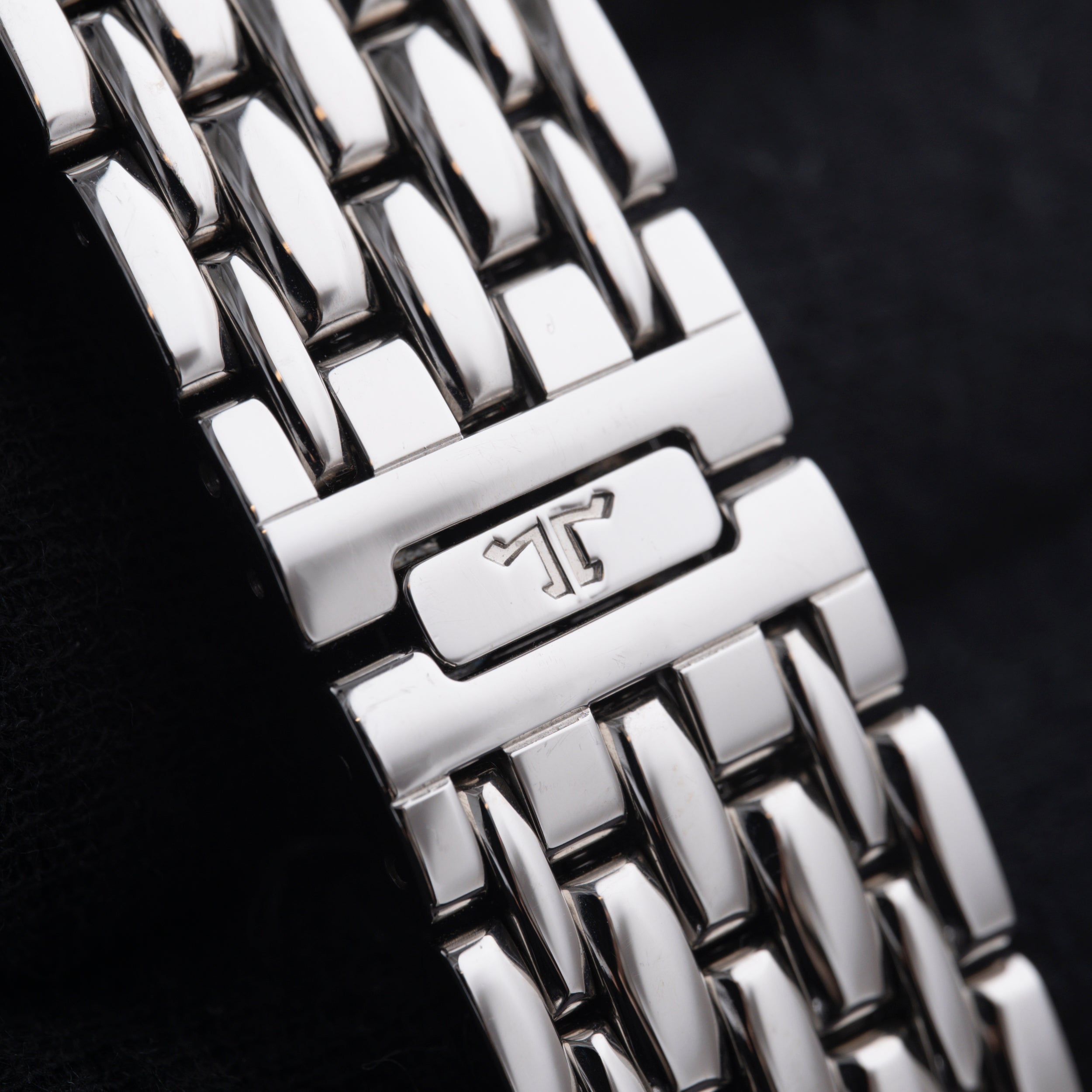 Jaeger-LeCoultre Master Control Chronograph Mecaquartz – Analog:Shift