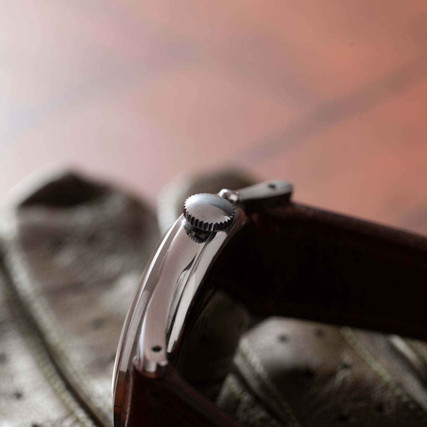 Longines 'Salmon' Pointer Date