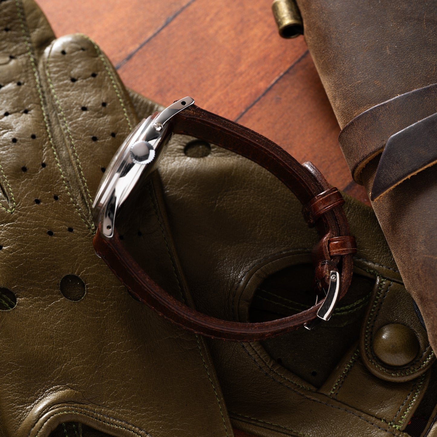 Longines 'Salmon' Pointer Date