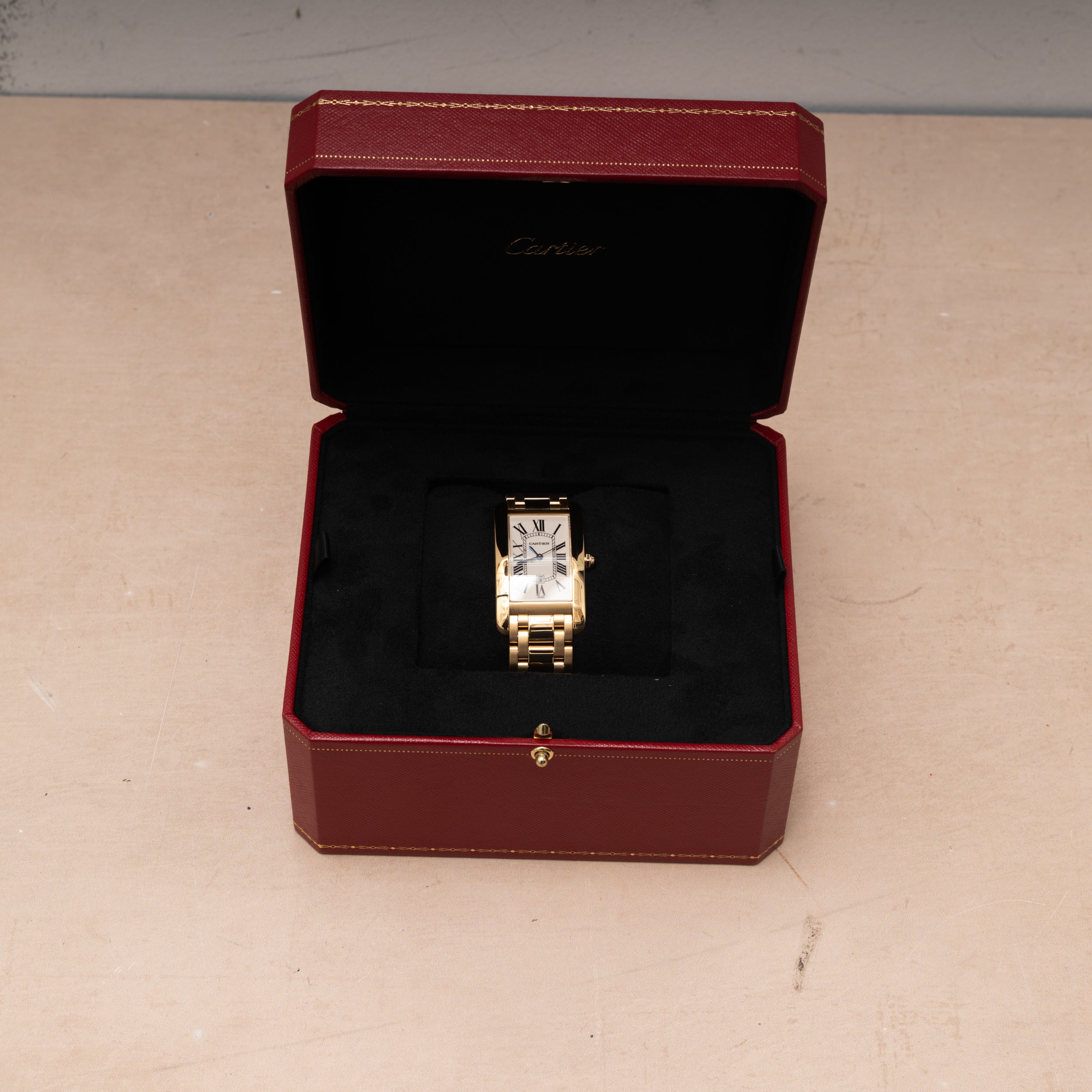 Cartier Tank Americaine Automatic – Analog:Shift