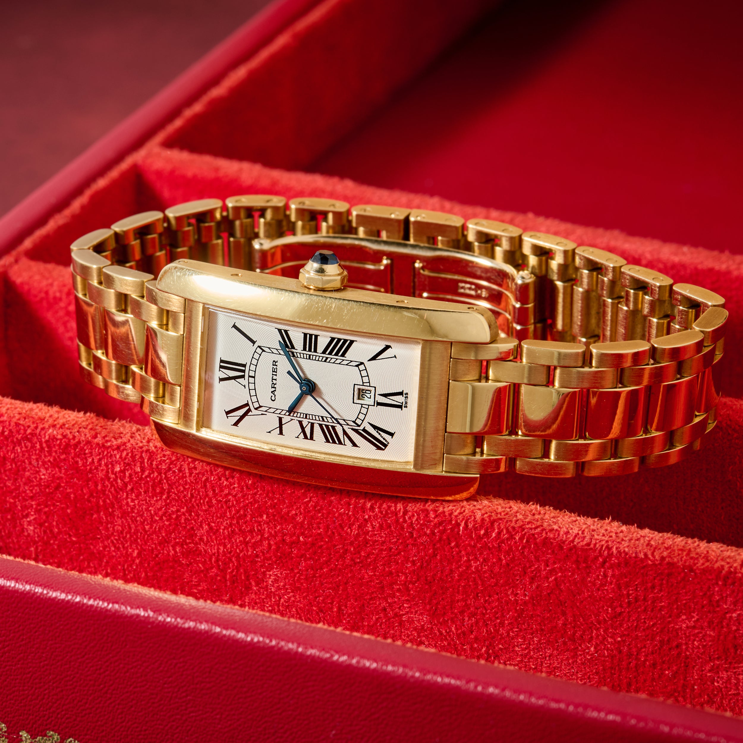 Cartier Tank Americaine – Analog:Shift