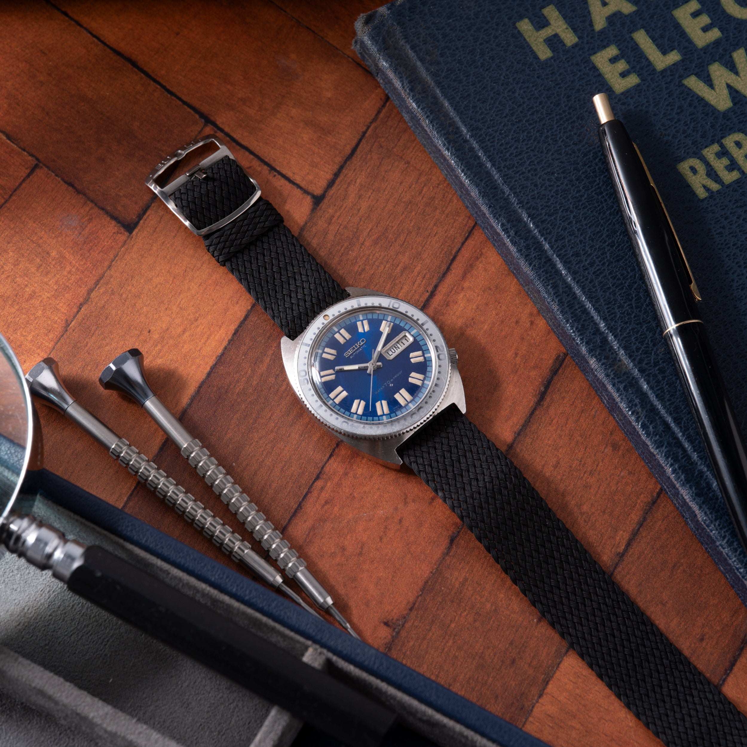 Seiko 'Blue Chevron' Diver – Analog:Shift