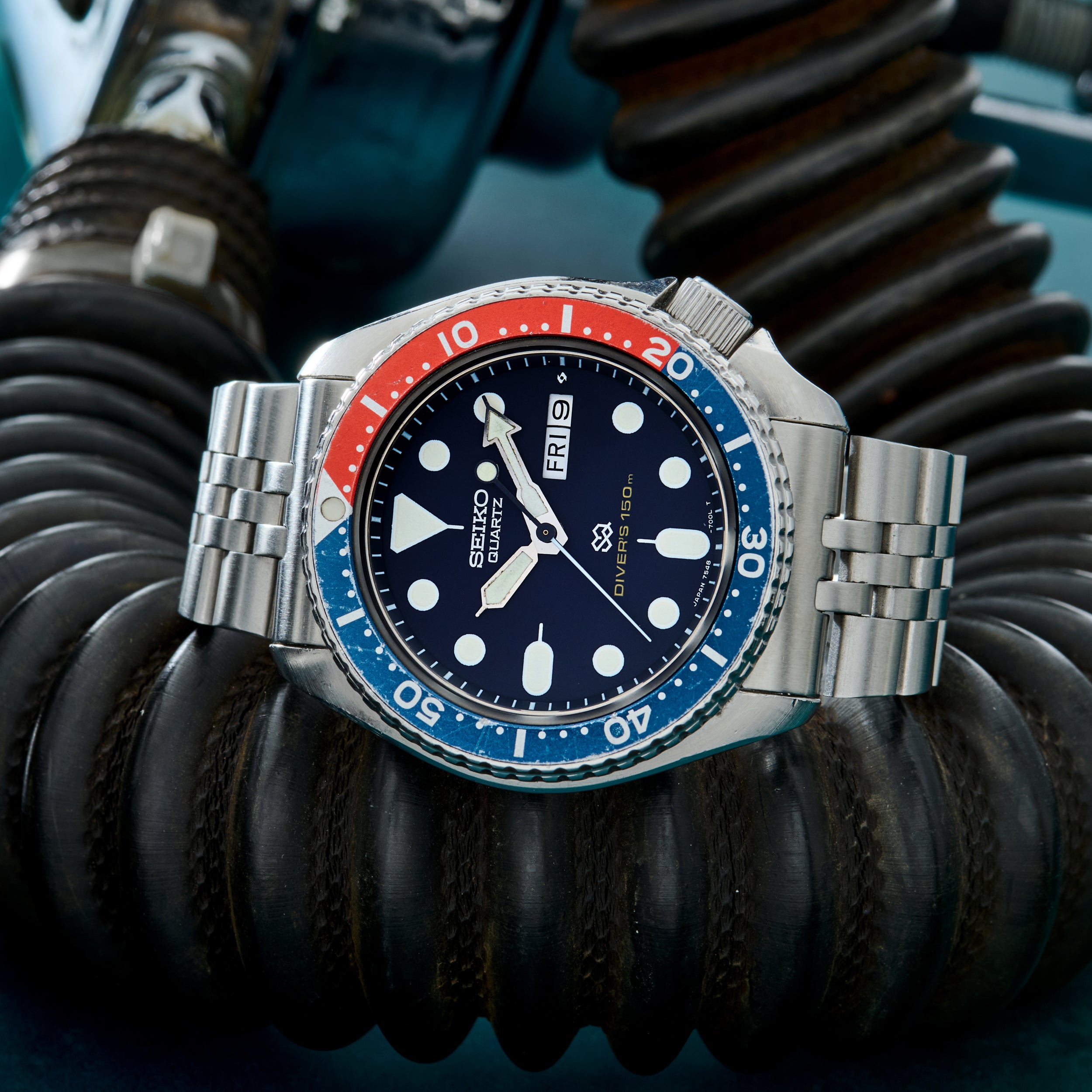 Seiko 'Pepsi' Quartz Diver – Analog:Shift