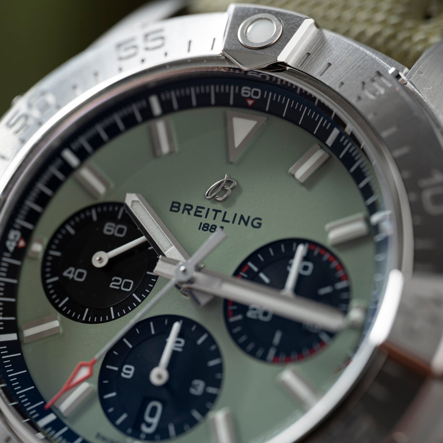 Breitling Avenger B01 Chronograph 44
