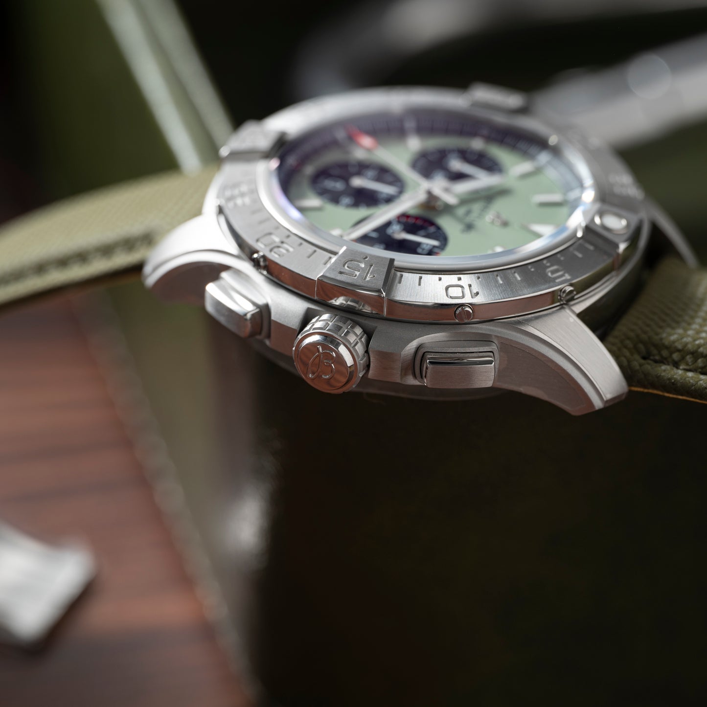 Breitling Avenger B01 Chronograph 44