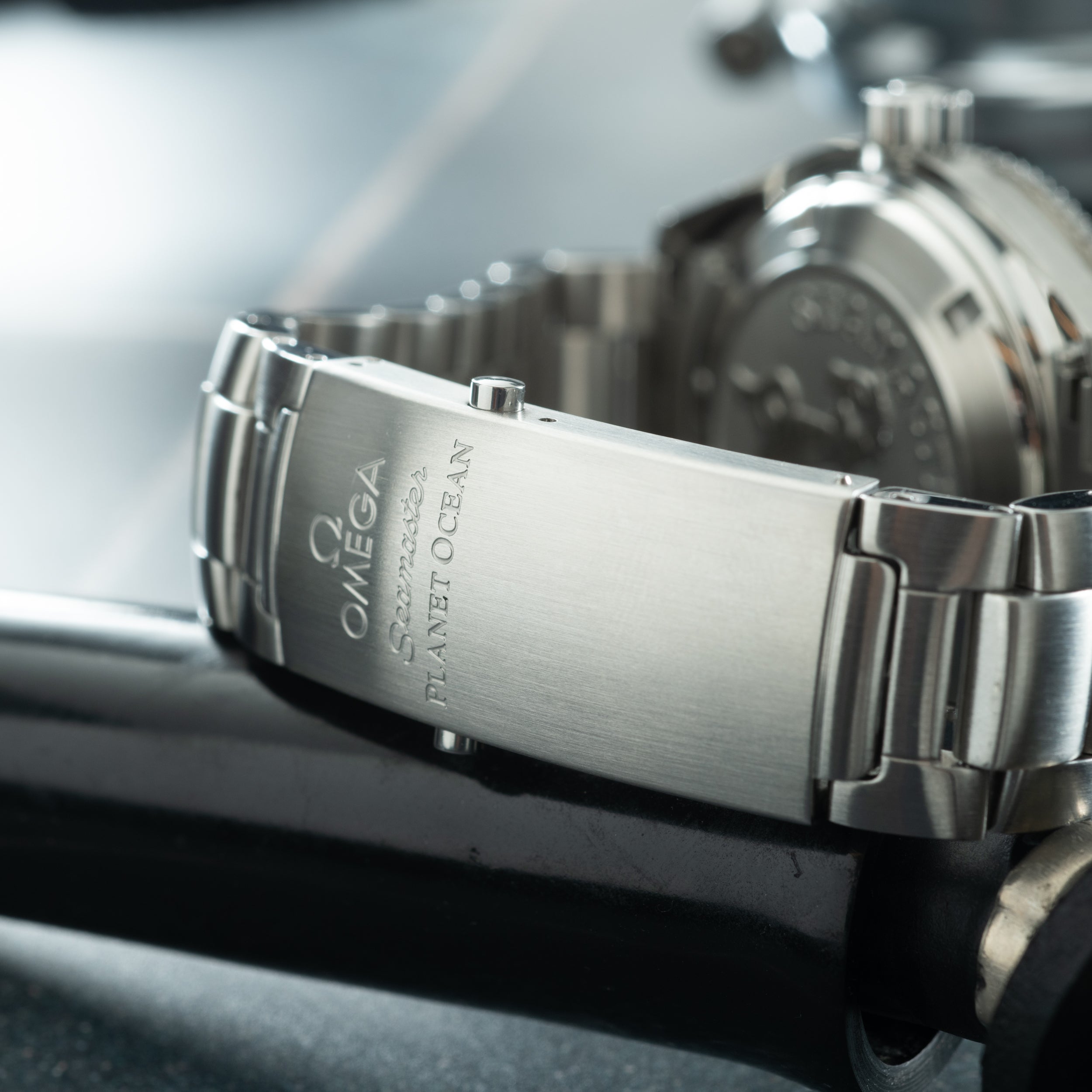 Omega Seamaster Planet Ocean – Analog:Shift