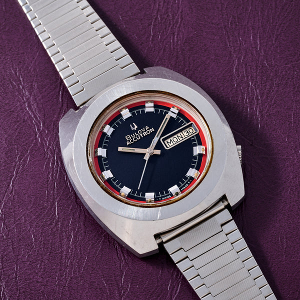 AS11772_40992952_ACCUTRON_218S
