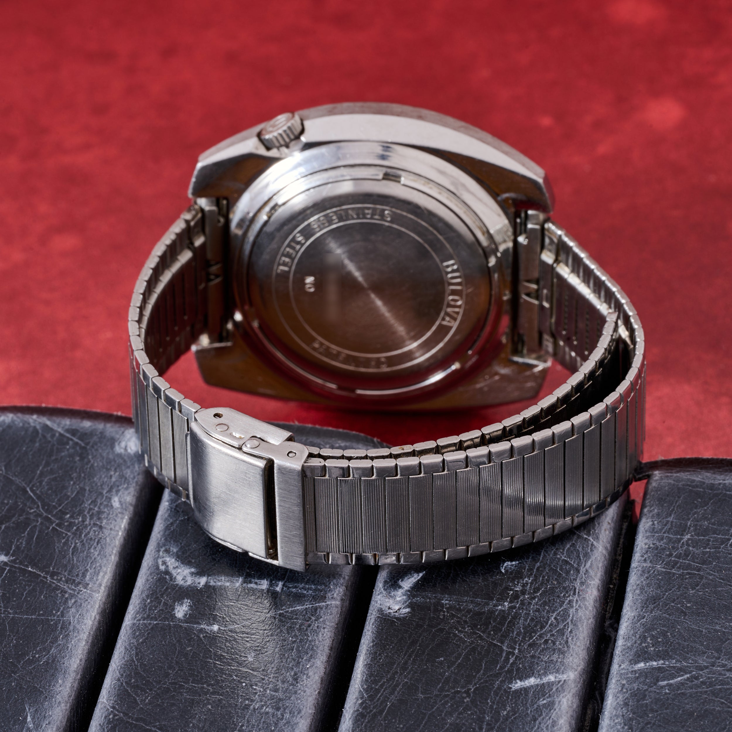 Bulova Accutron 218 'Jumbo' Day-Date – Analog:Shift