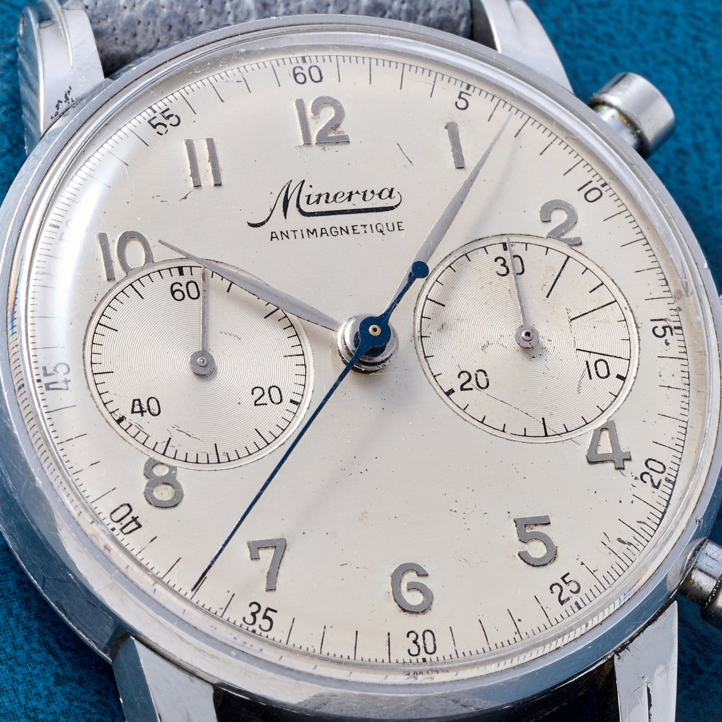 Minerva 'Jumbo' Chronograph – Analog:Shift