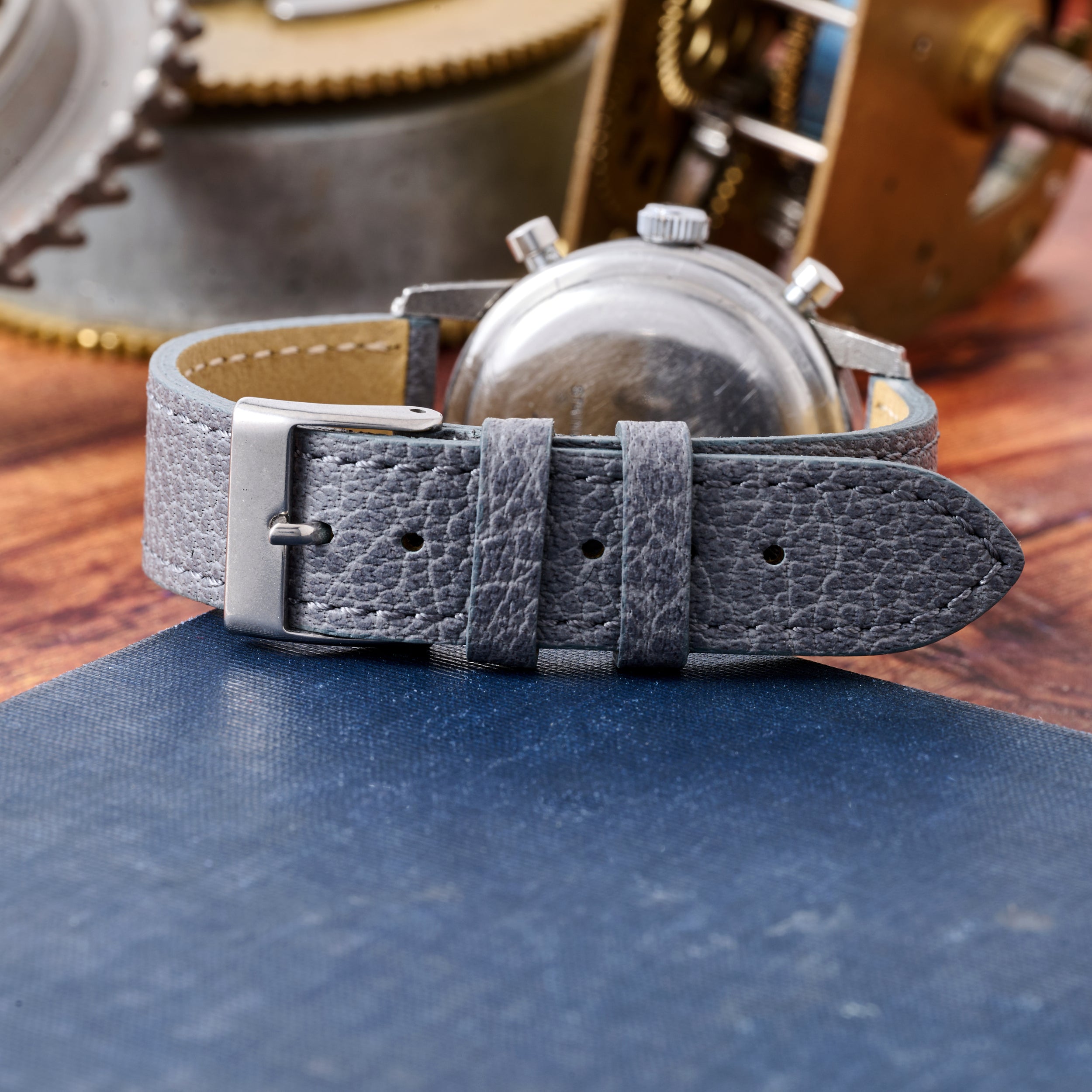 Minerva 'Jumbo' Chronograph – Analog:Shift
