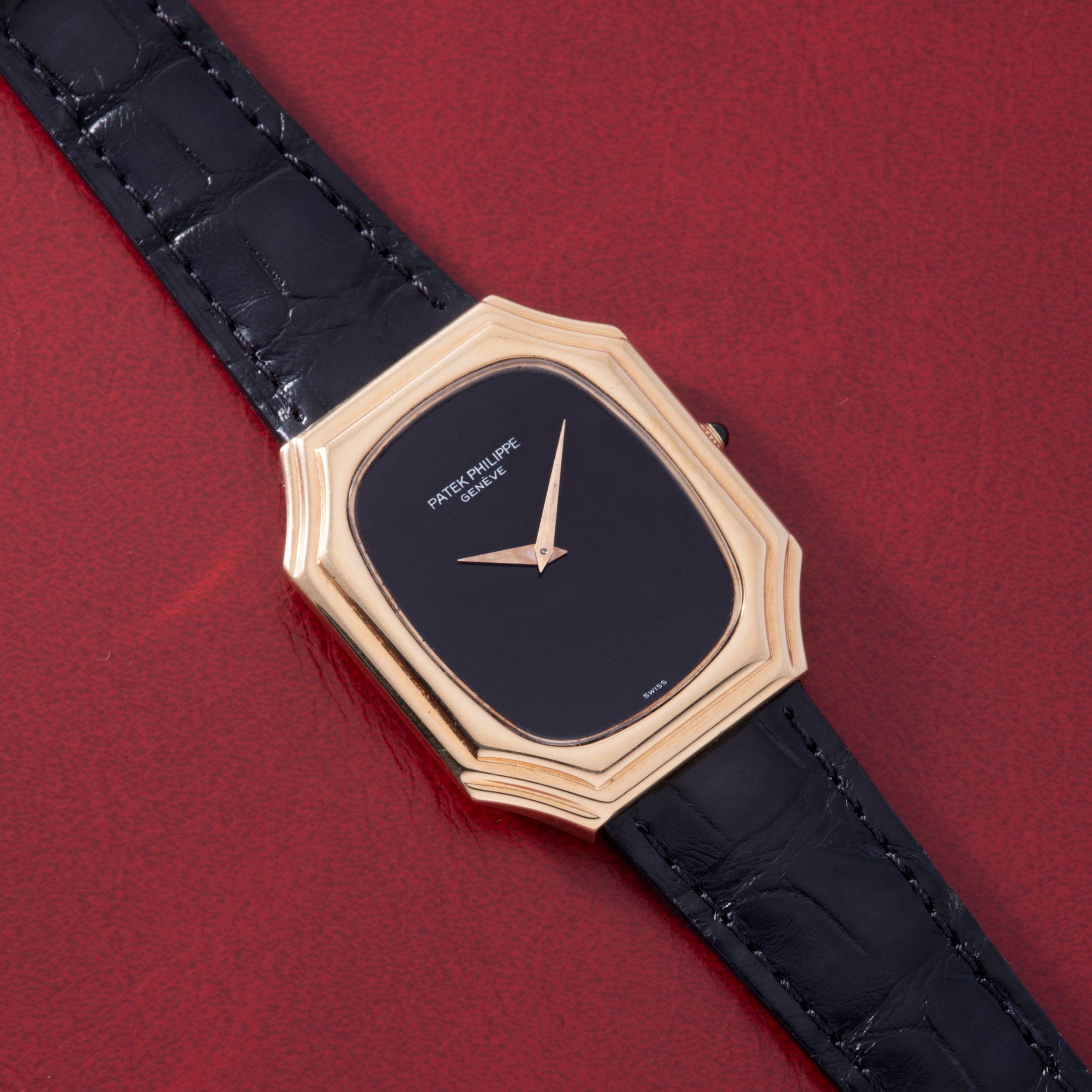 Patek Philippe Dress Watch – Analog:Shift