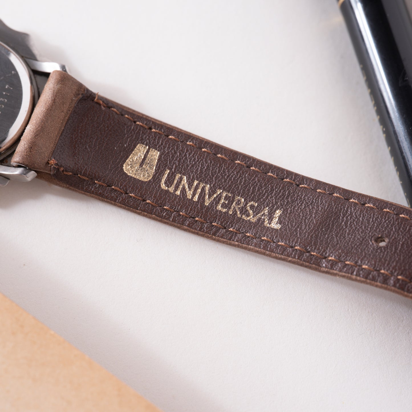 Universal Genève 'Bottlecap'