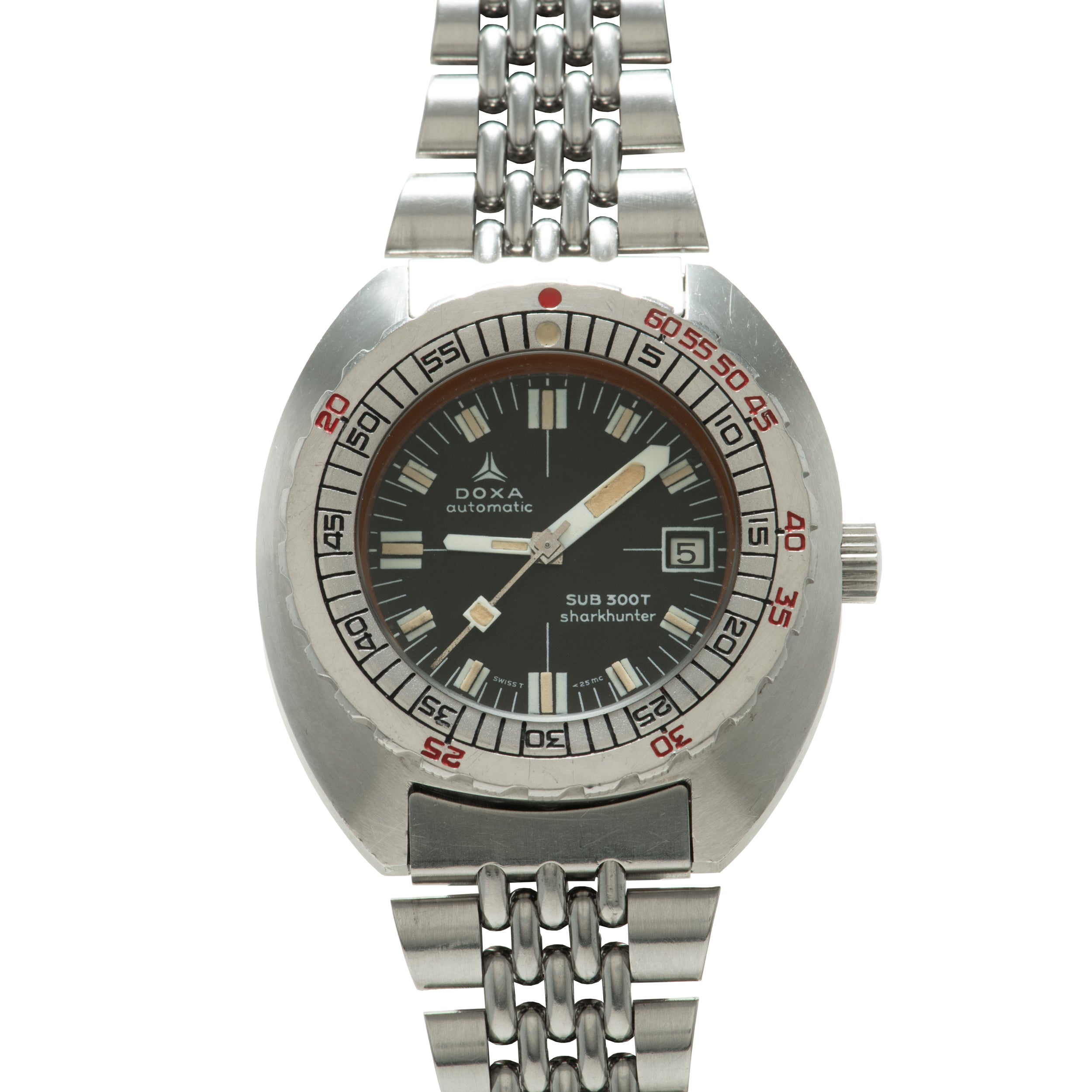 サクタク DOXA Sub 300T Sharkhunter – Analog:Shift