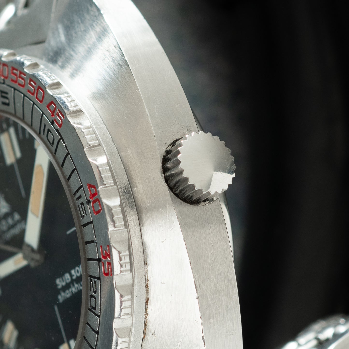 DOXA Sub 300T Sharkhunter