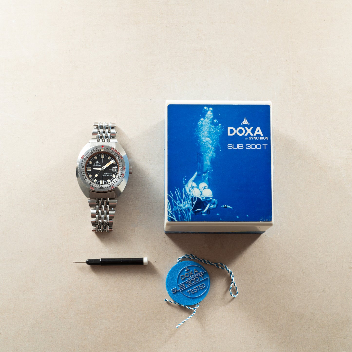 DOXA Sub 300T Sharkhunter