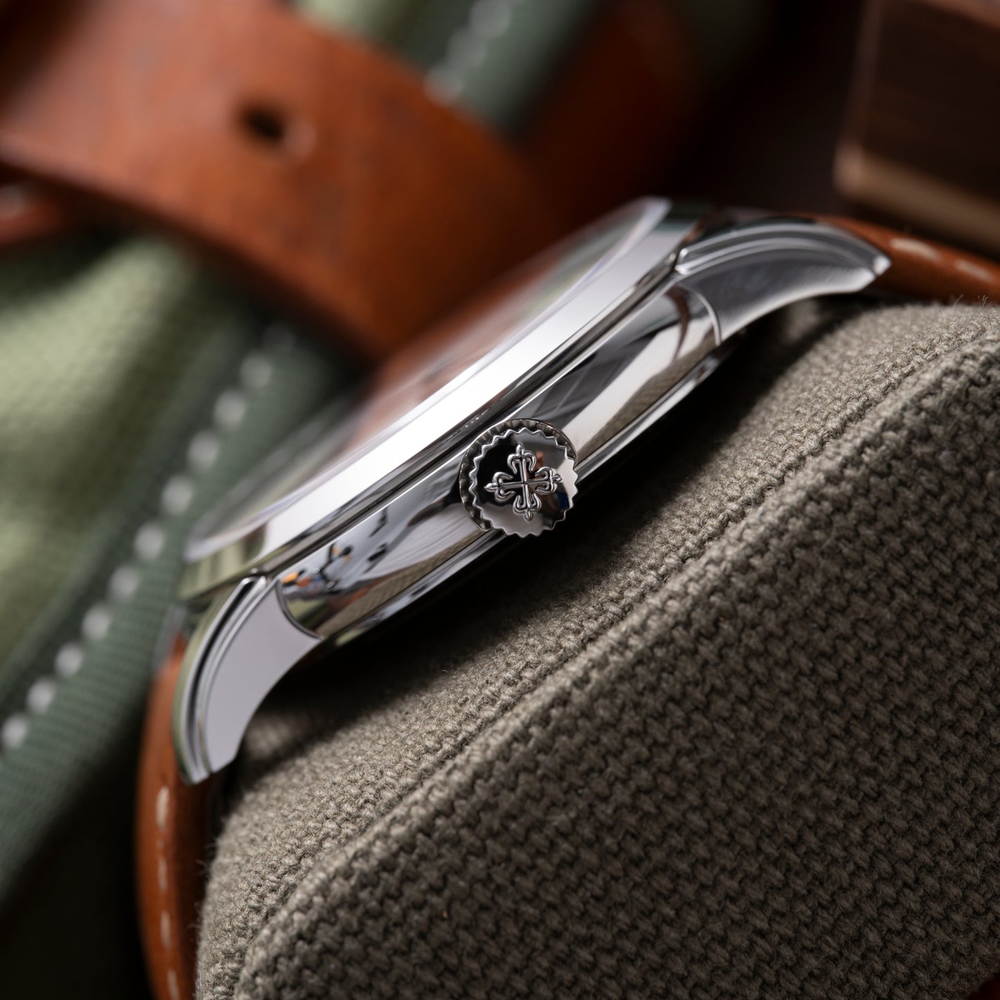 Patek Philippe Calatrava Weekly Calendar