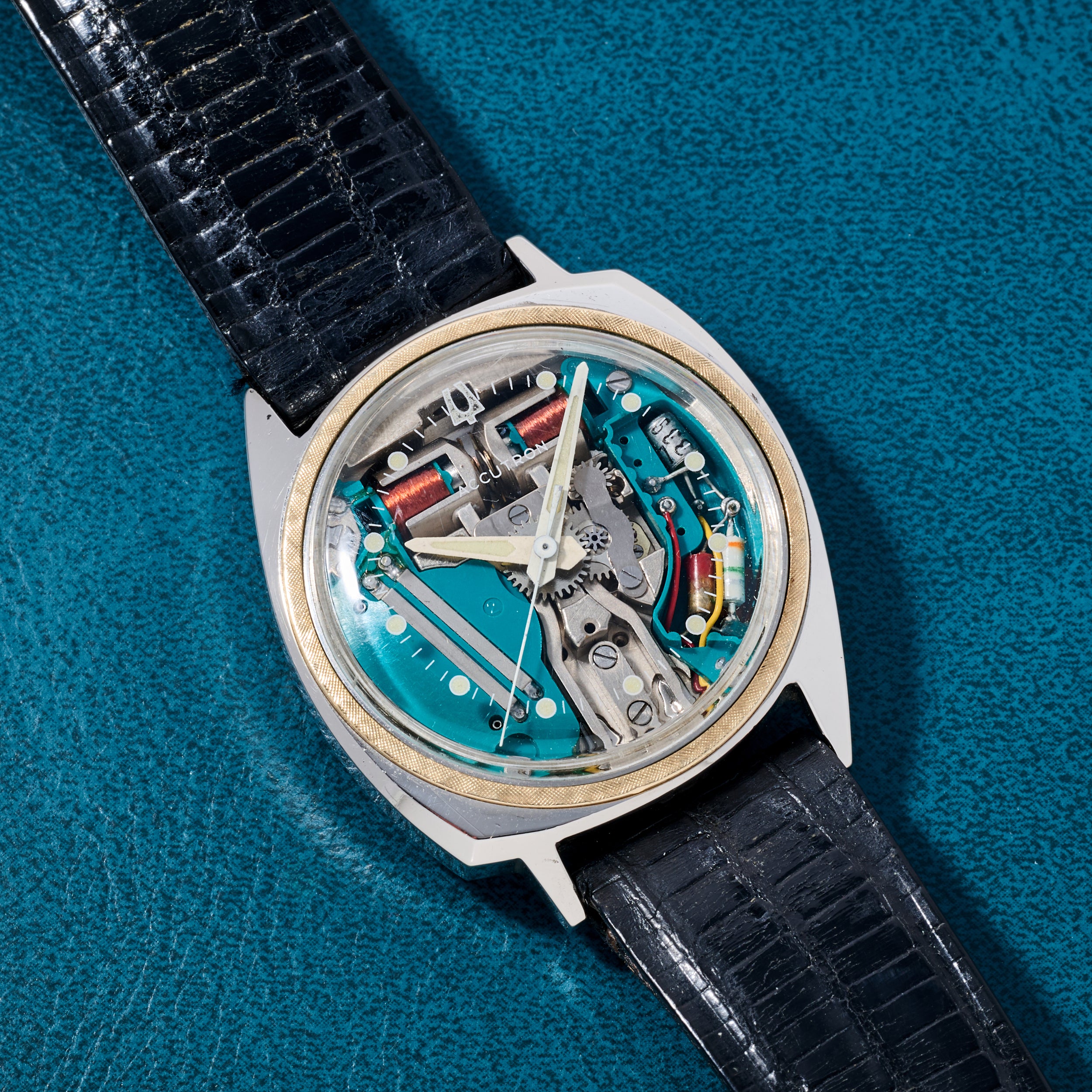 Bulova Accutron Spaceview 'Floppy Football' – Analog:Shift