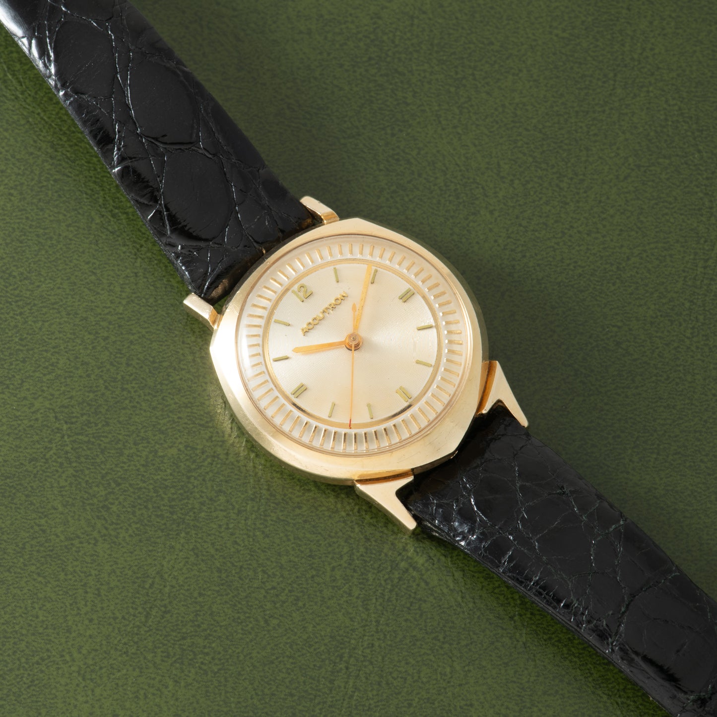 Bulova Accutron 214 'Alpha'
