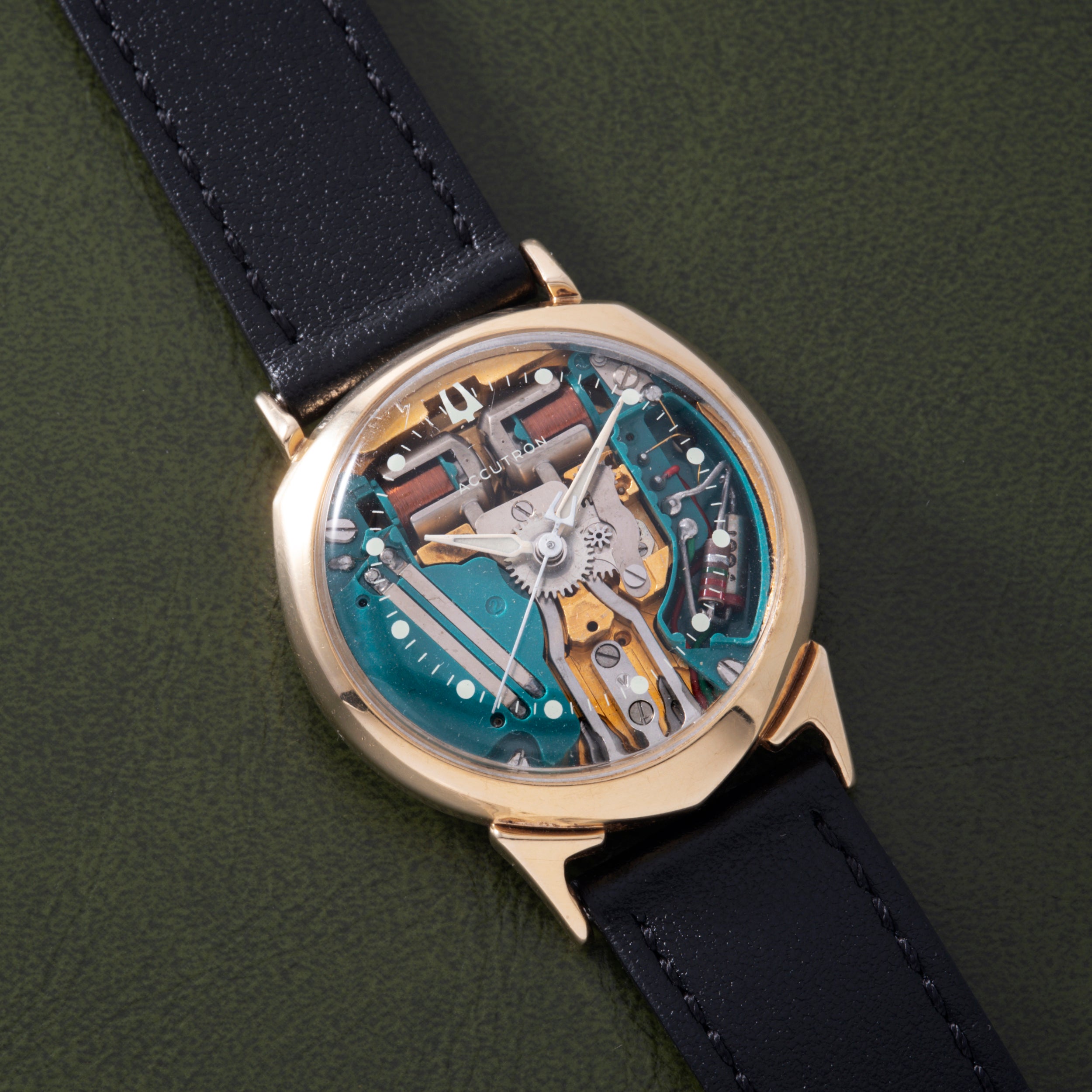Bulova Accutron Spaceview Alpha – Analog:Shift