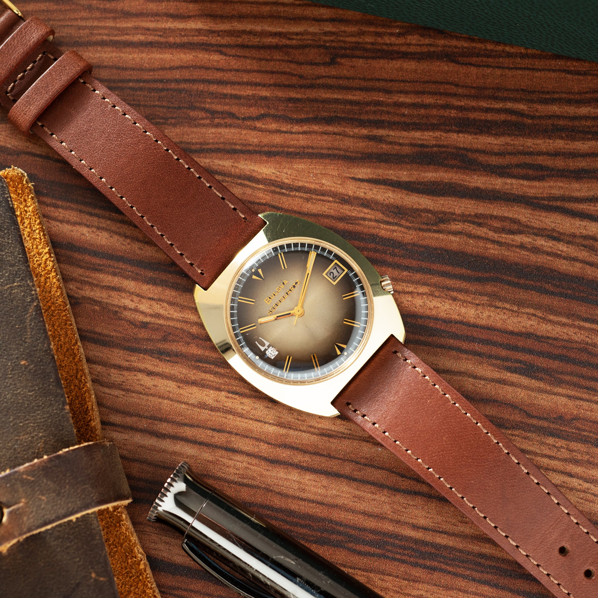 Bulova Accutron Accuquartz 'Gold Fumé' – Analog:Shift