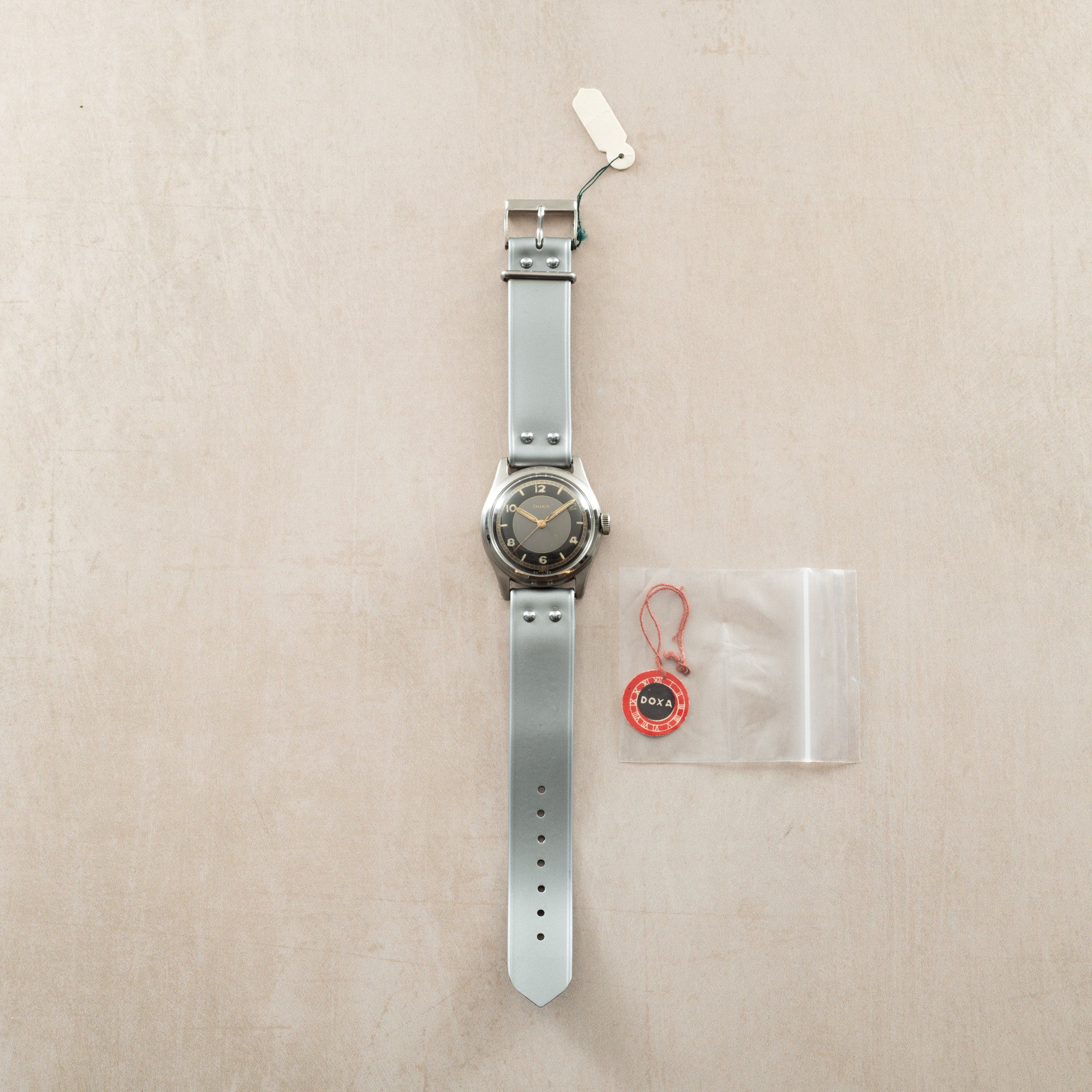 DOXA 'Sector Two-Tone Dial' New Old Stock – Analog:Shift