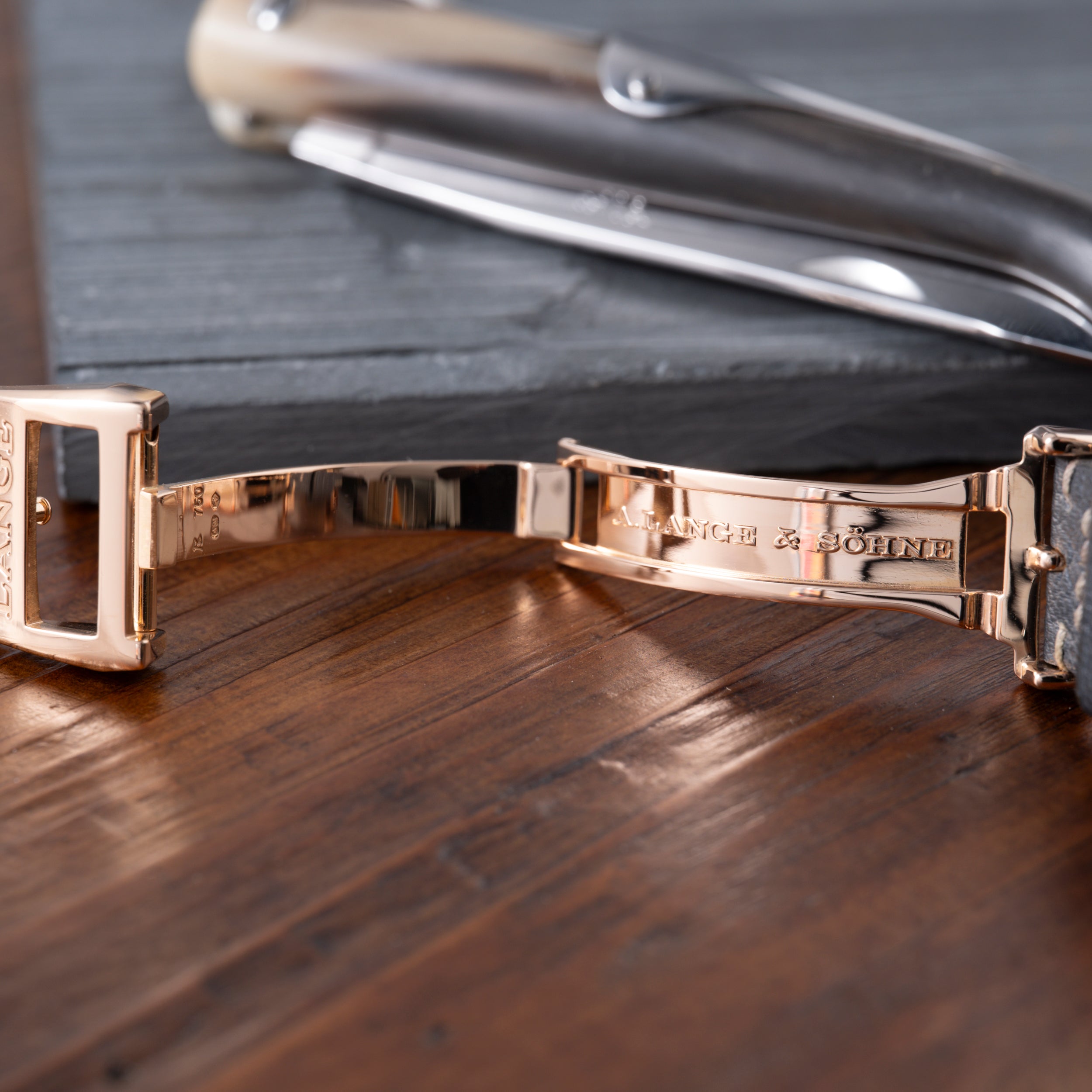 A. Lange & Söhne Lange 1 – Analog:Shift